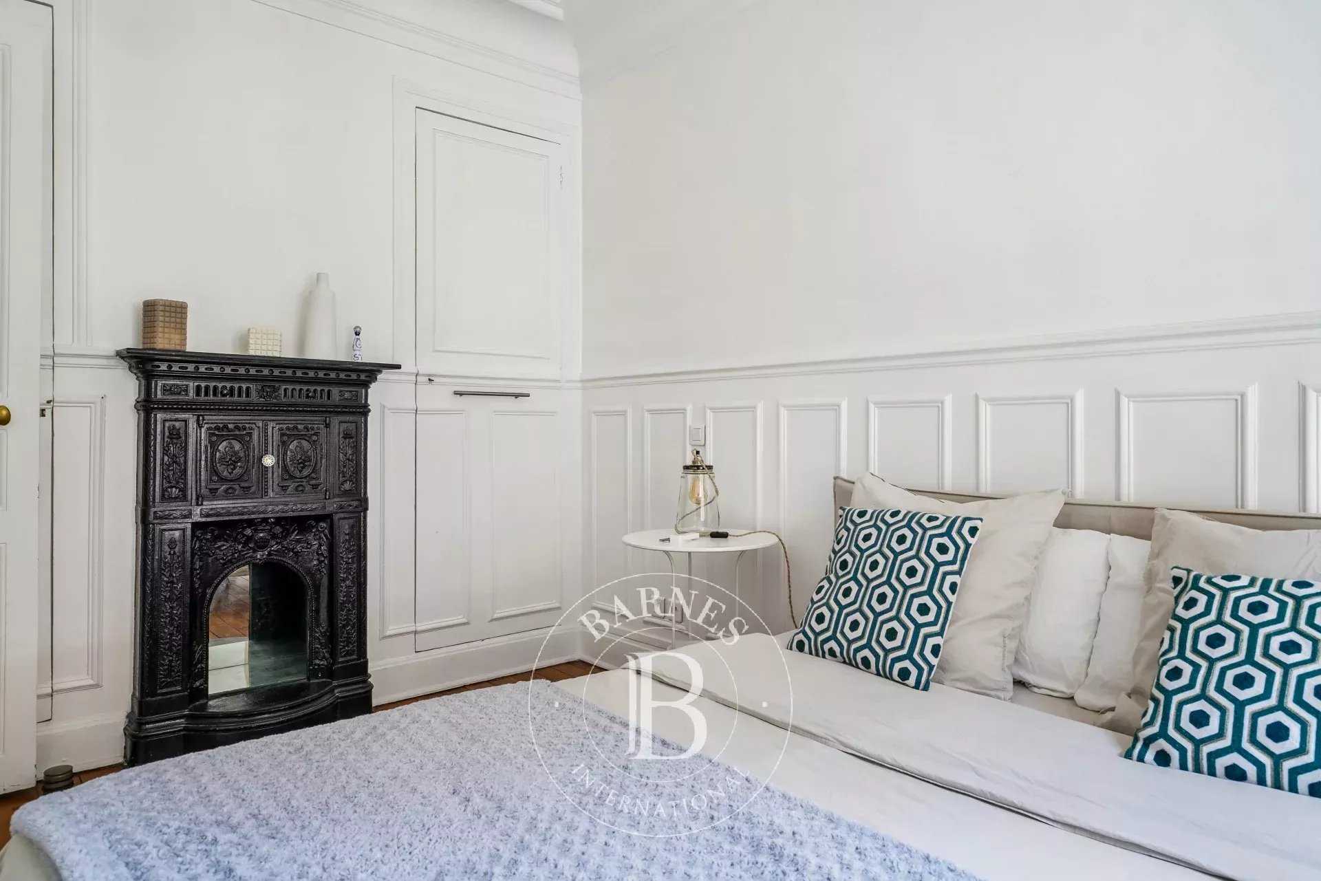 Paris  - Apartment 2 Bedrooms