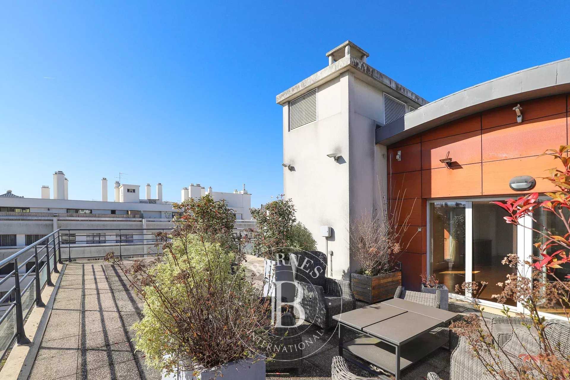 Paris  - Apartment 3 Bedrooms