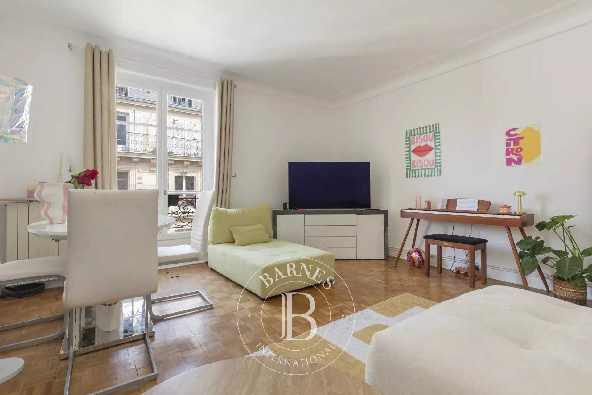 Paris  - Apartment 2 Bedrooms