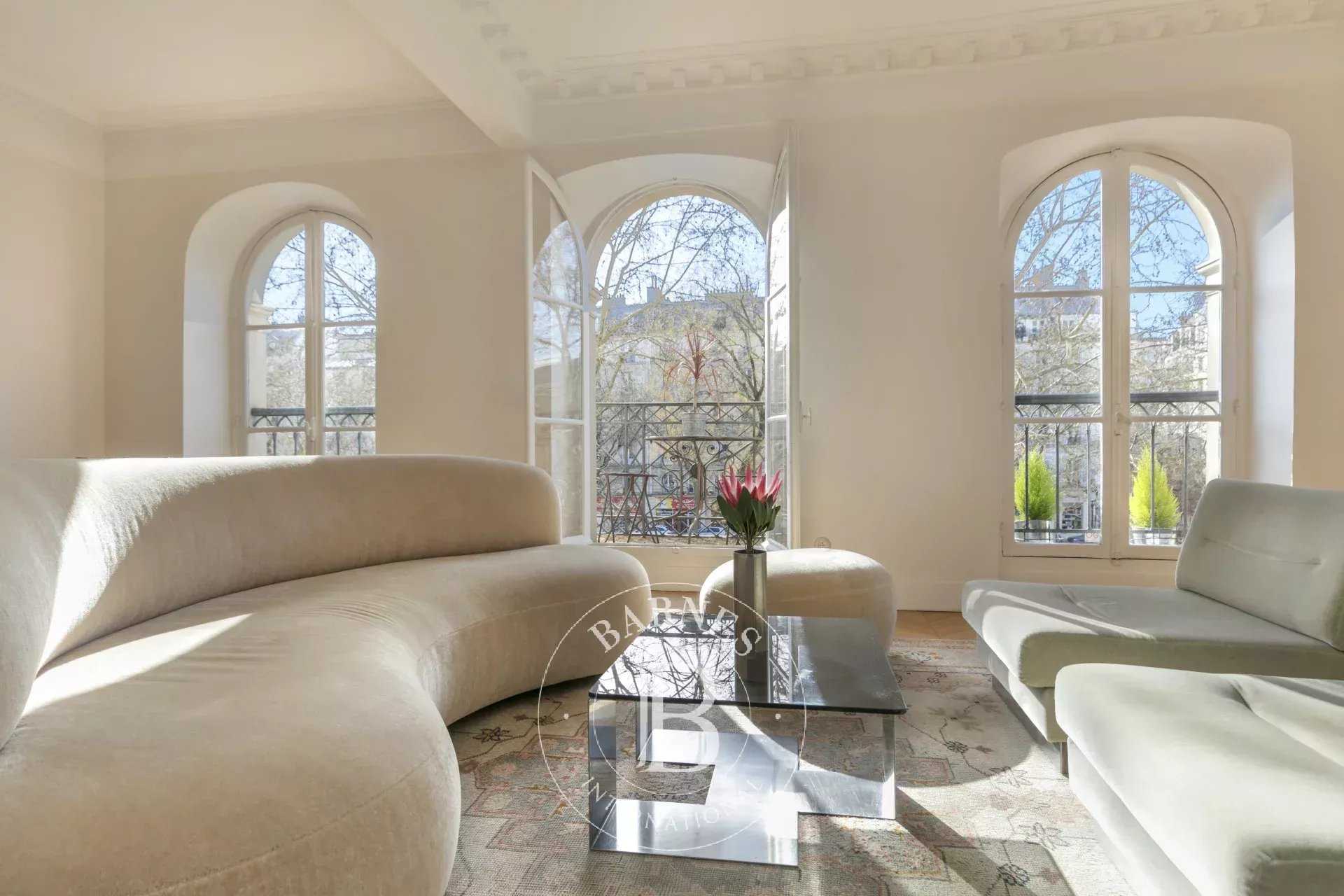 Paris  - Appartement 2 Pi&egrave;ces, 1 Chambre