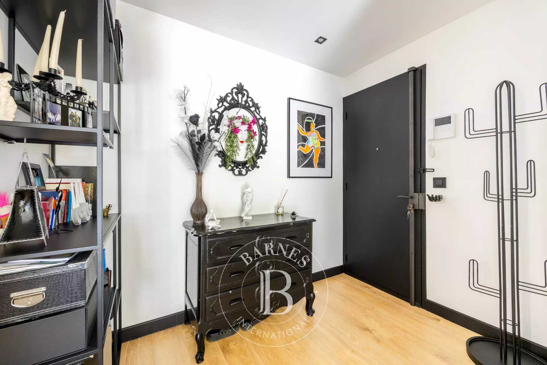 Paris  - Appartement 2 Pi&egrave;ces, 1 Chambre