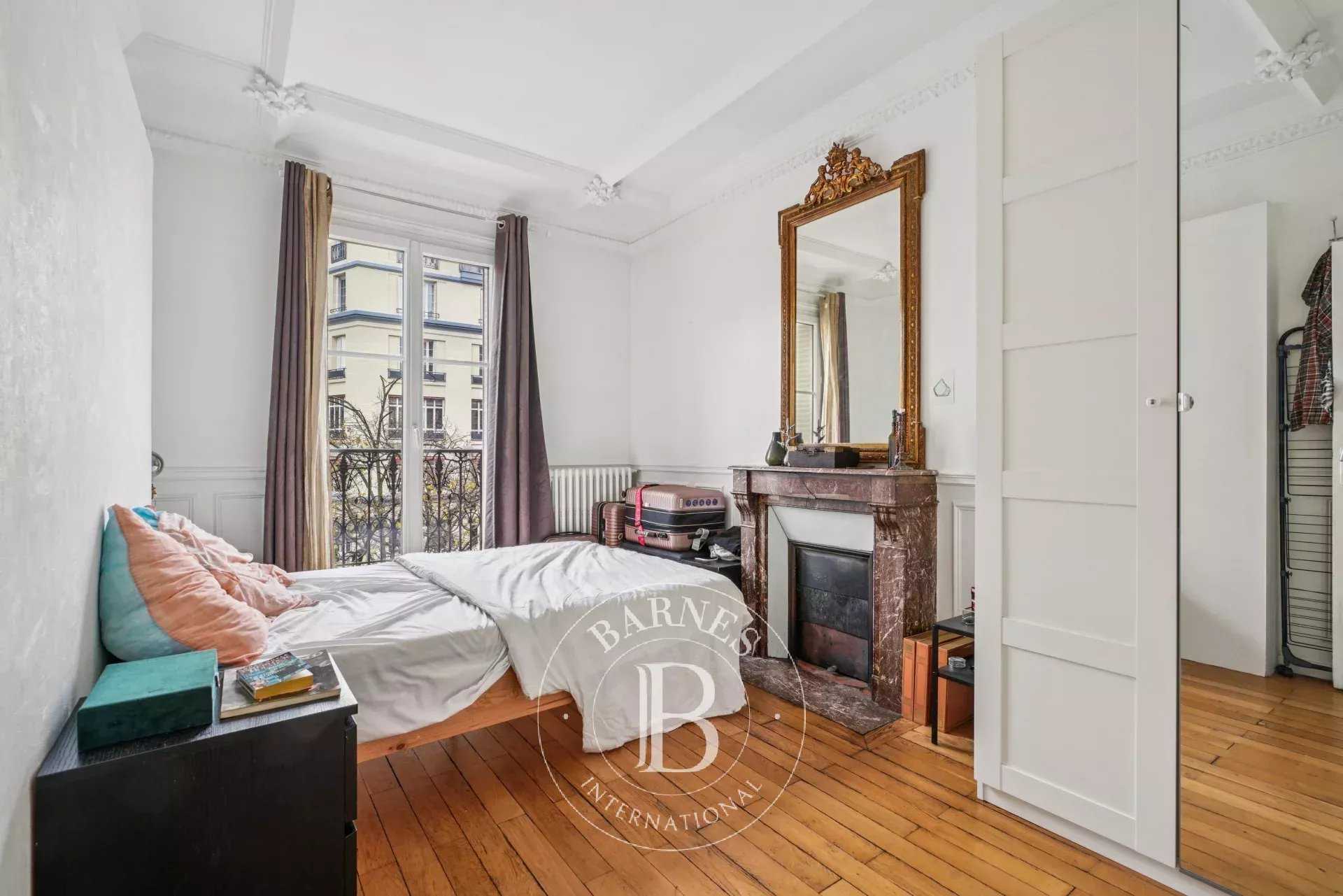 Paris  - Appartement 3 Pièces 2 Chambres