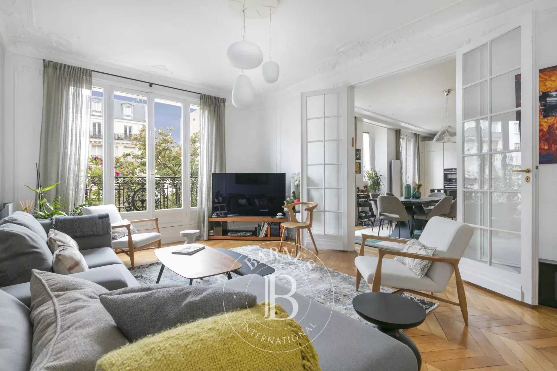 Paris  - Apartment 3 Bedrooms