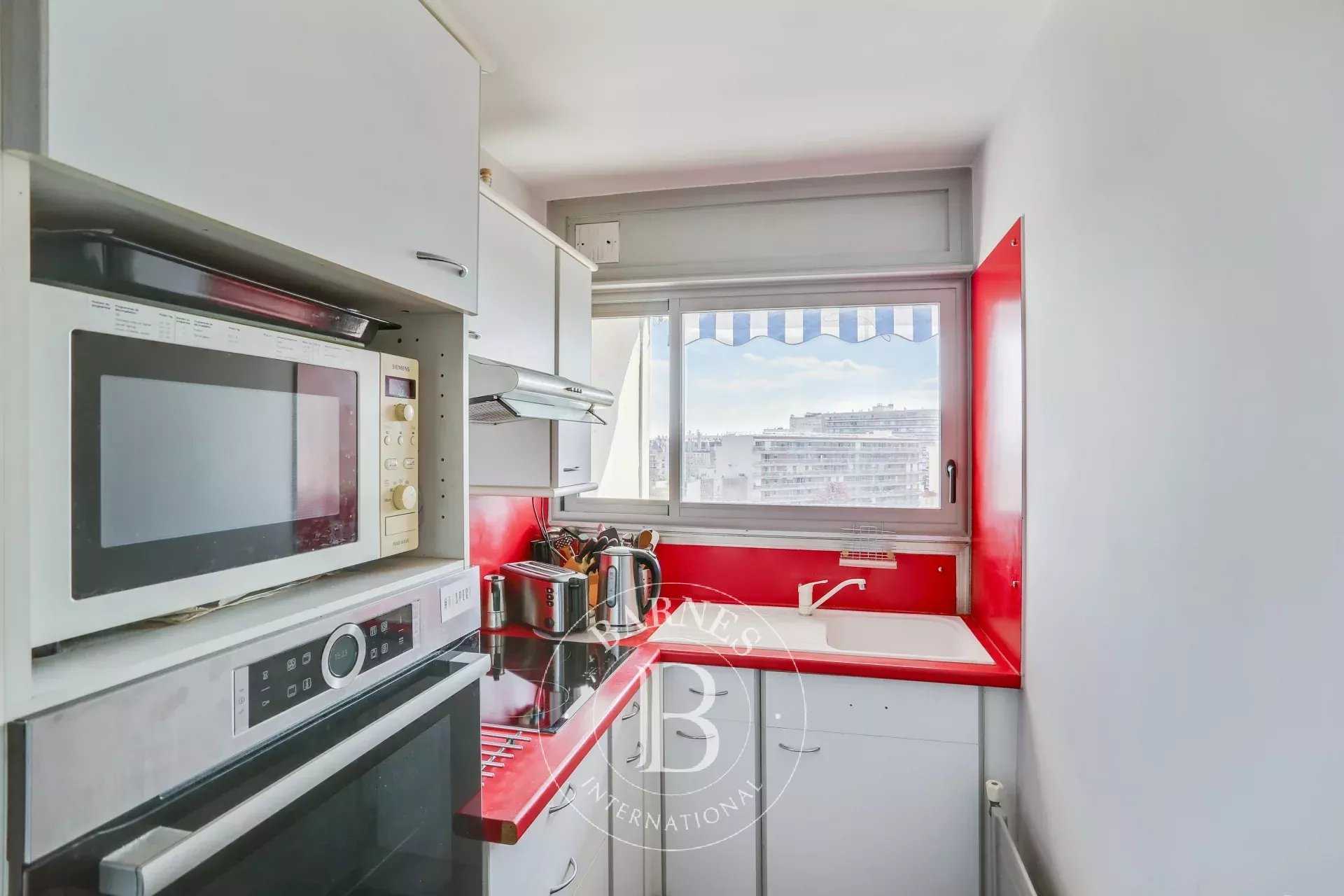 Paris  - Appartement 2 Pièces, 1 Chambre