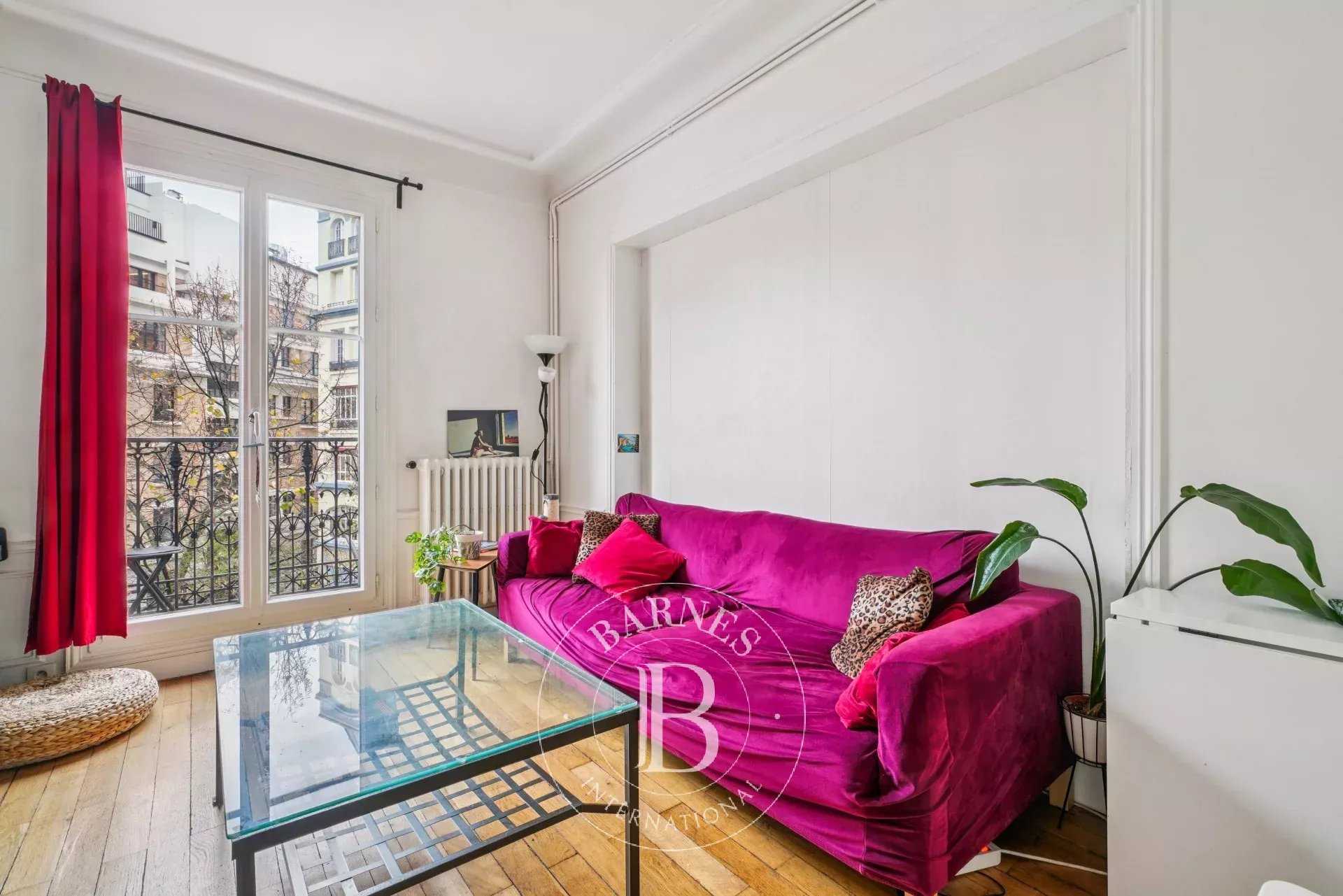 Paris  - Appartement 3 Pièces 2 Chambres