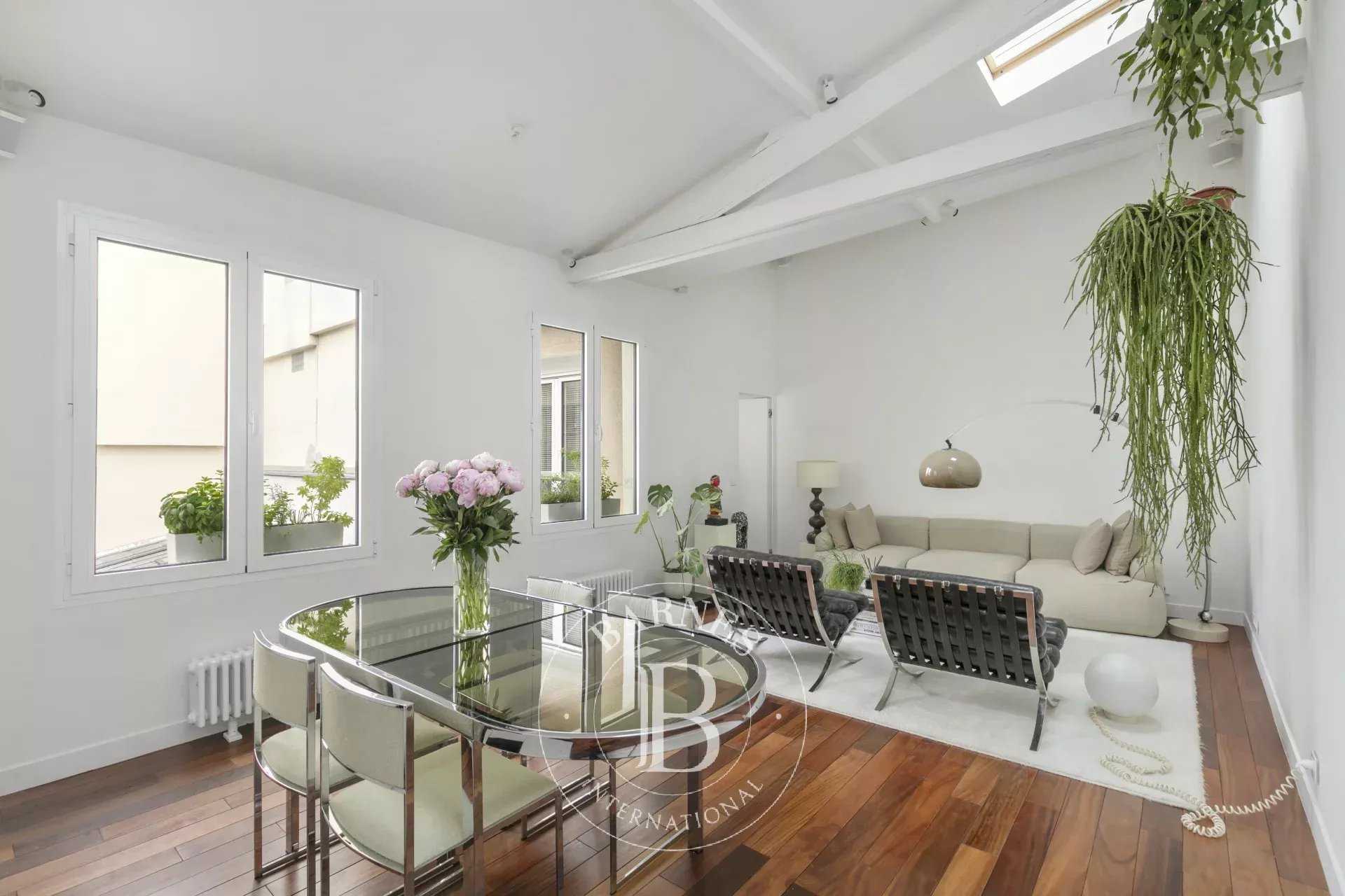 Paris  - Apartment 2 Bedrooms