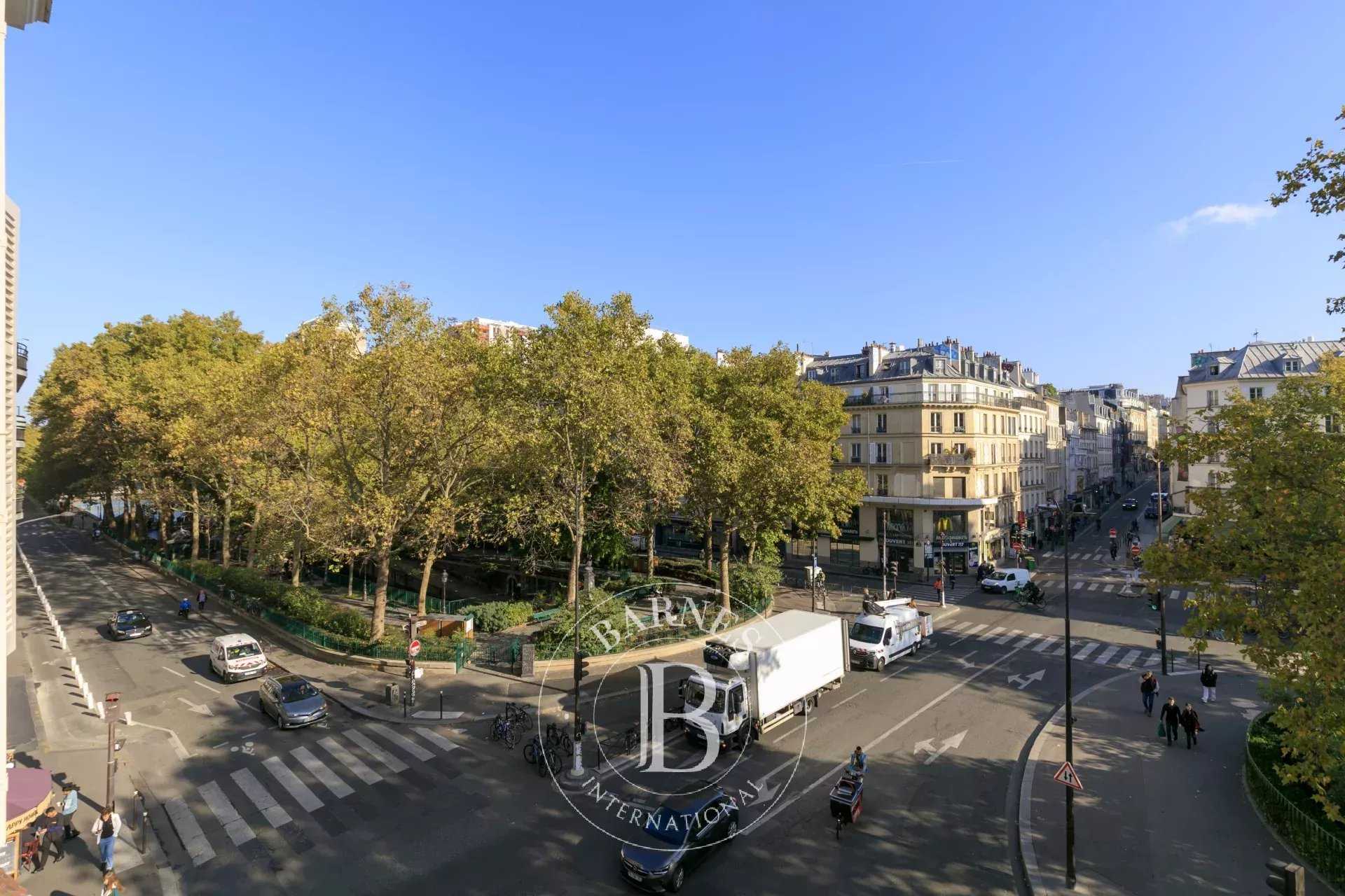 Paris  - Appartement 4 Pièces 2 Chambres