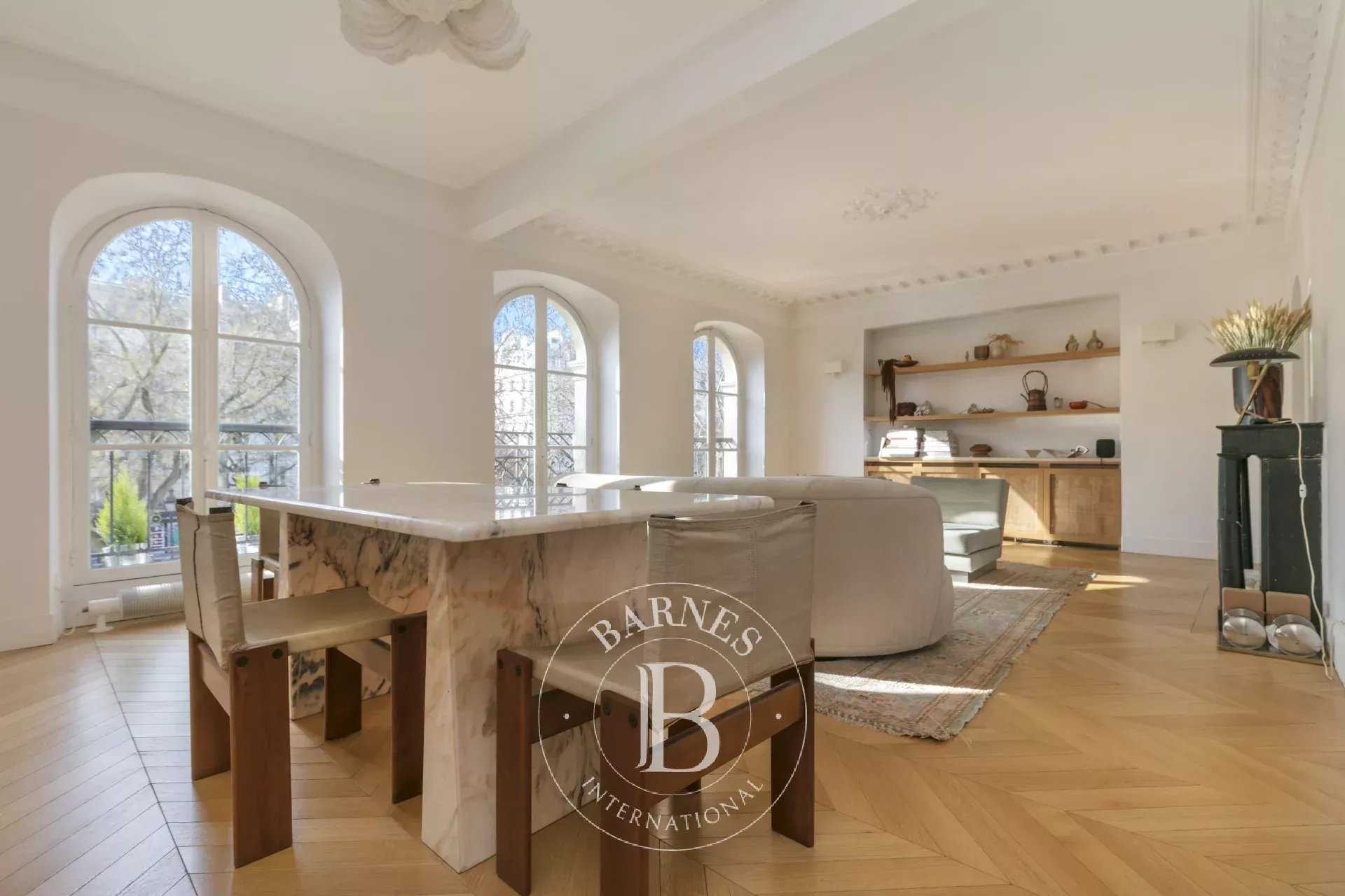 Paris  - Appartement 2 Pi&egrave;ces, 1 Chambre