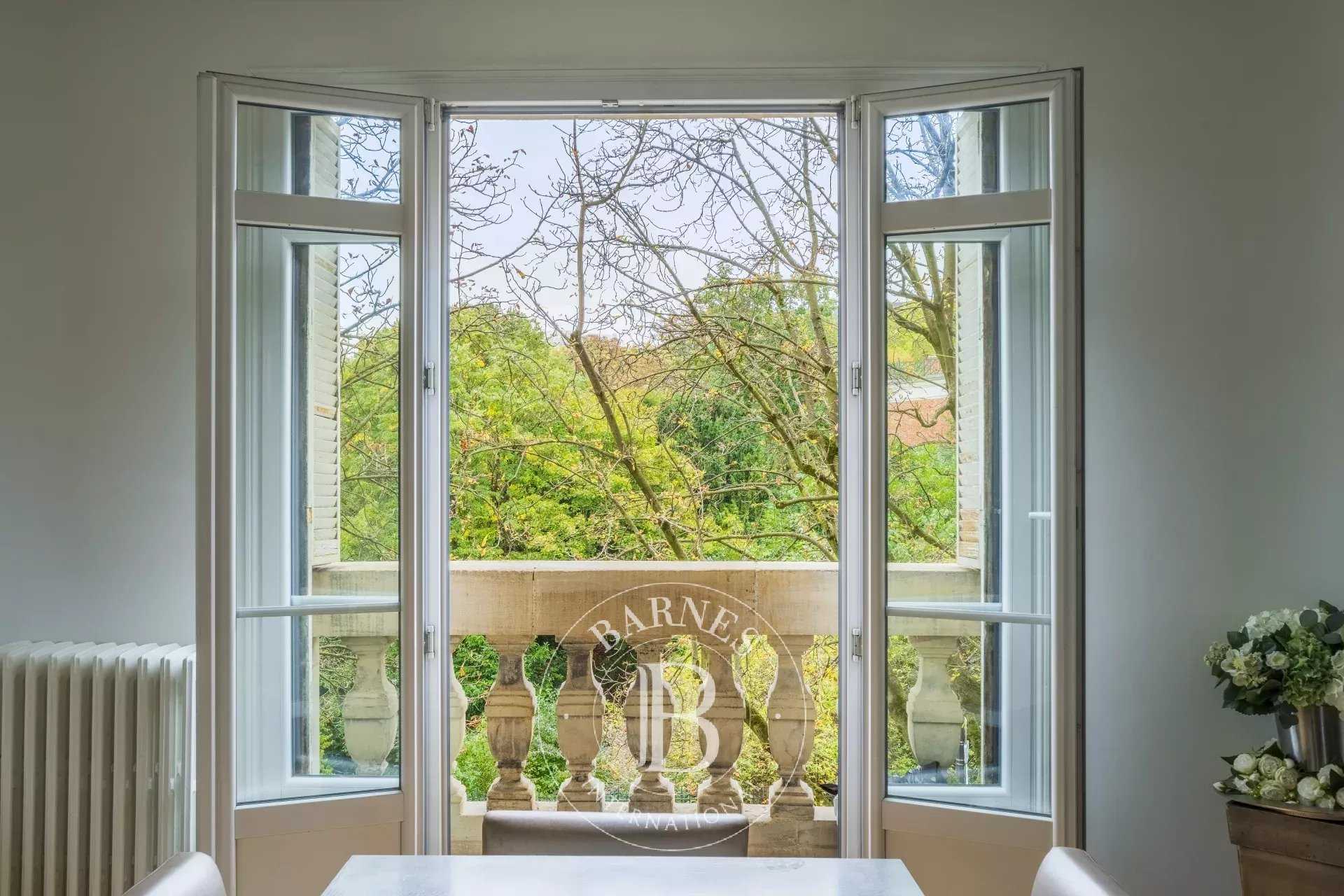 Paris  - Apartment 4 Bedrooms