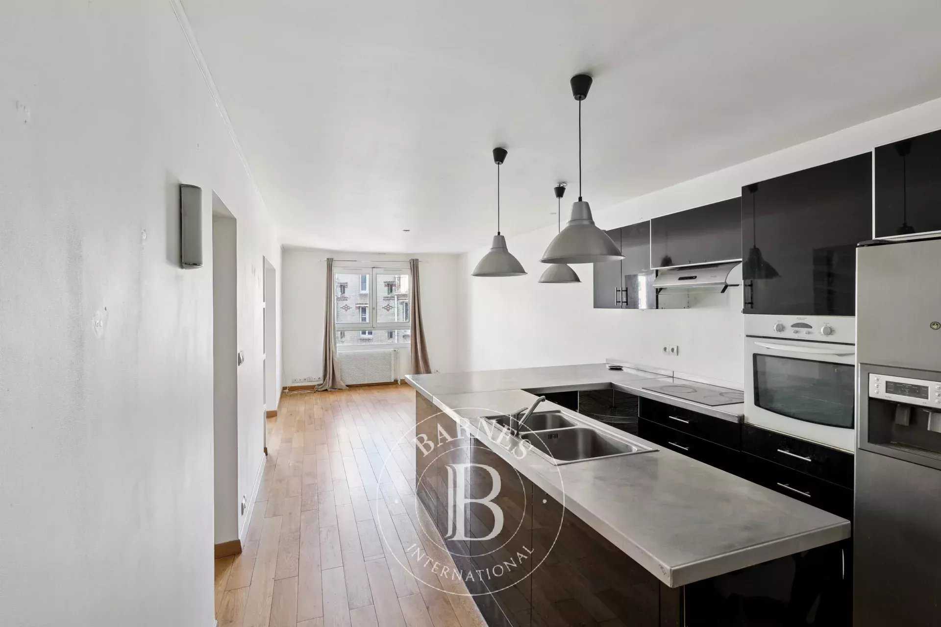 Paris  - Apartment 2 Bedrooms