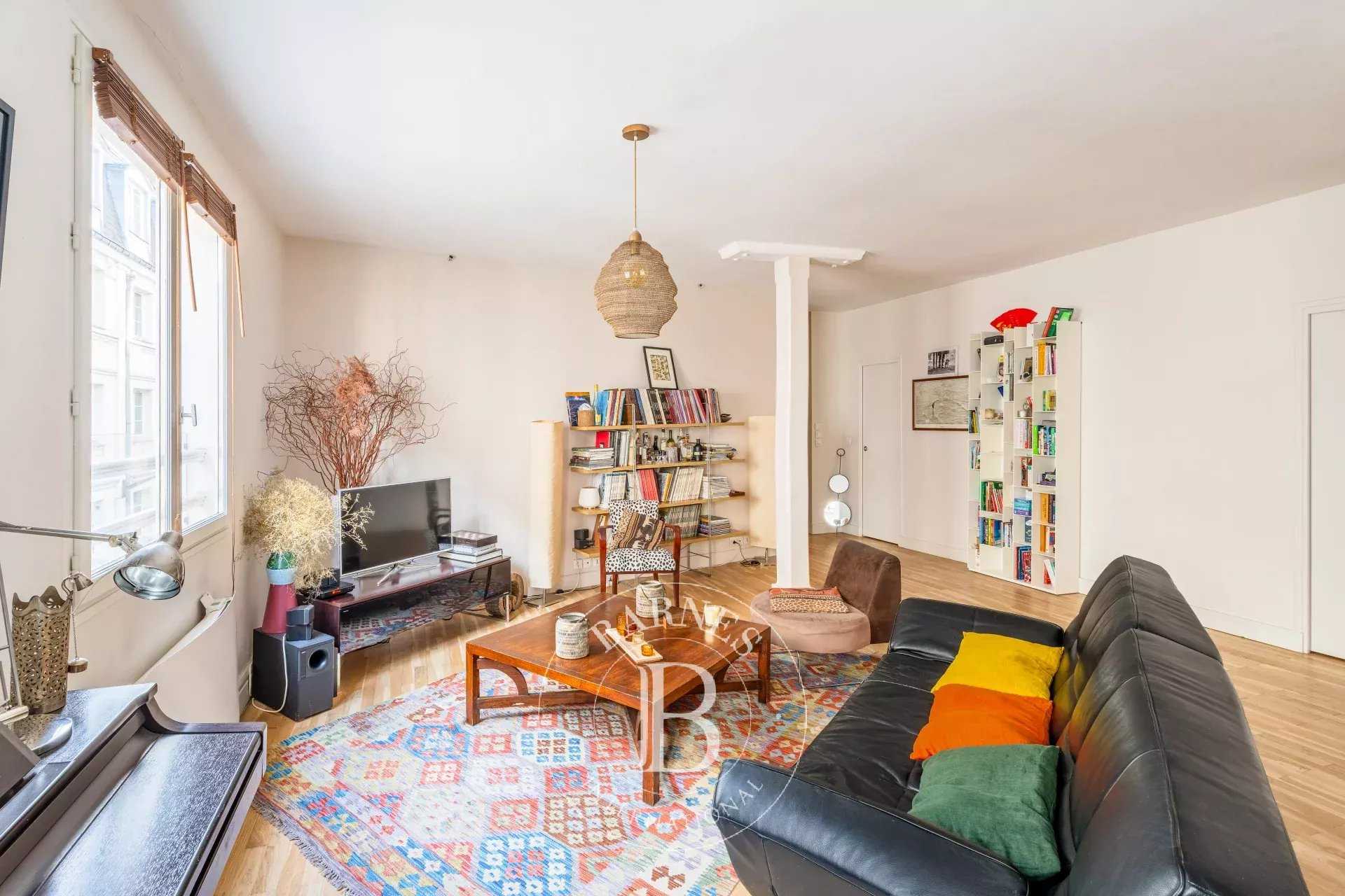 Paris  - Appartement 7 Pi&egrave;ces 4 Chambres