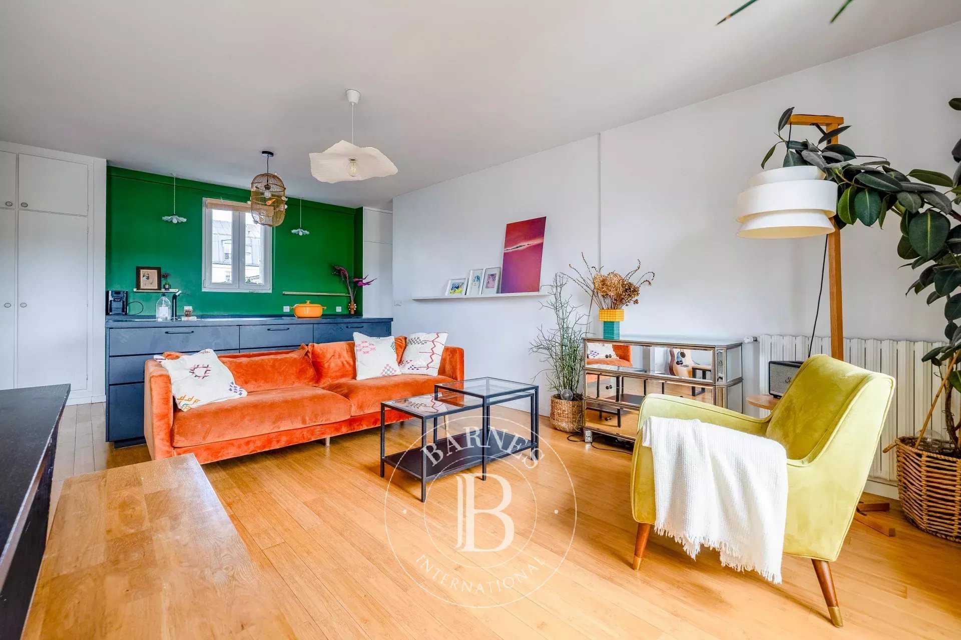 Paris  - Appartement 3 Pièces 2 Chambres