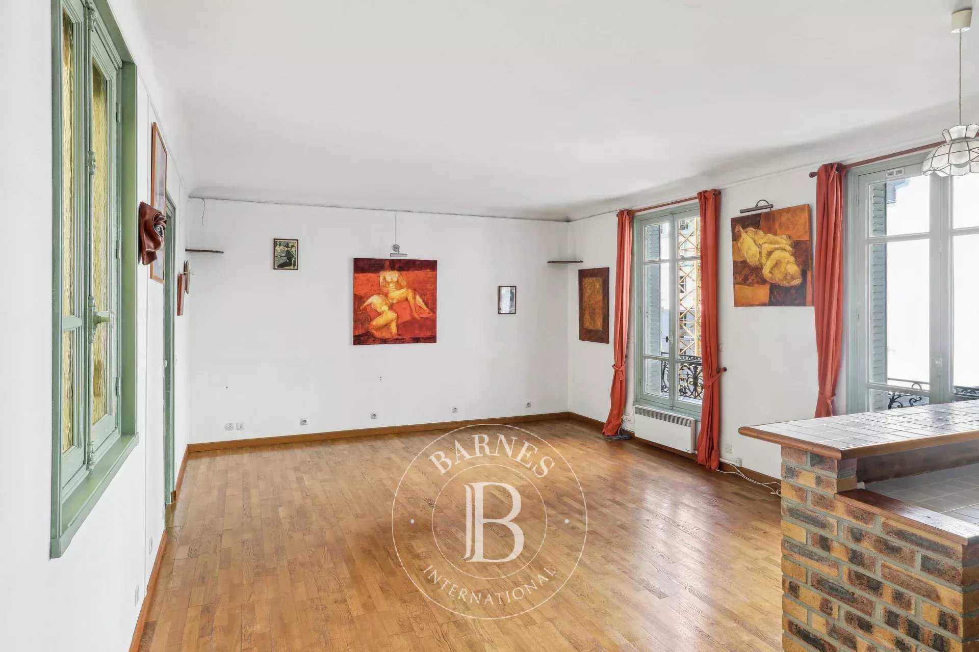 Paris  - Apartment 