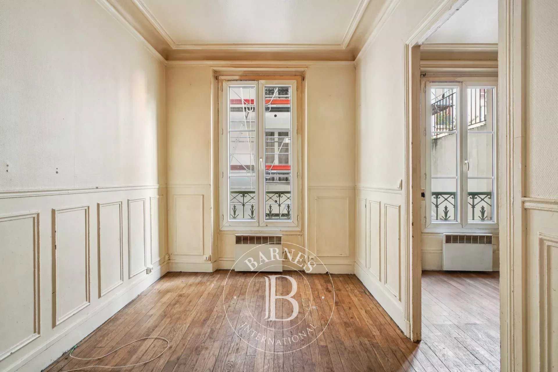 Paris  - Appartement 2 Pièces, 1 Chambre