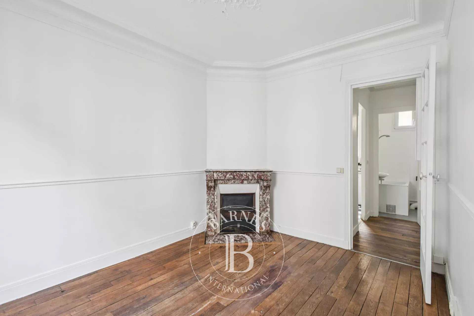 Paris  - Appartement 2 Pièces, 1 Chambre