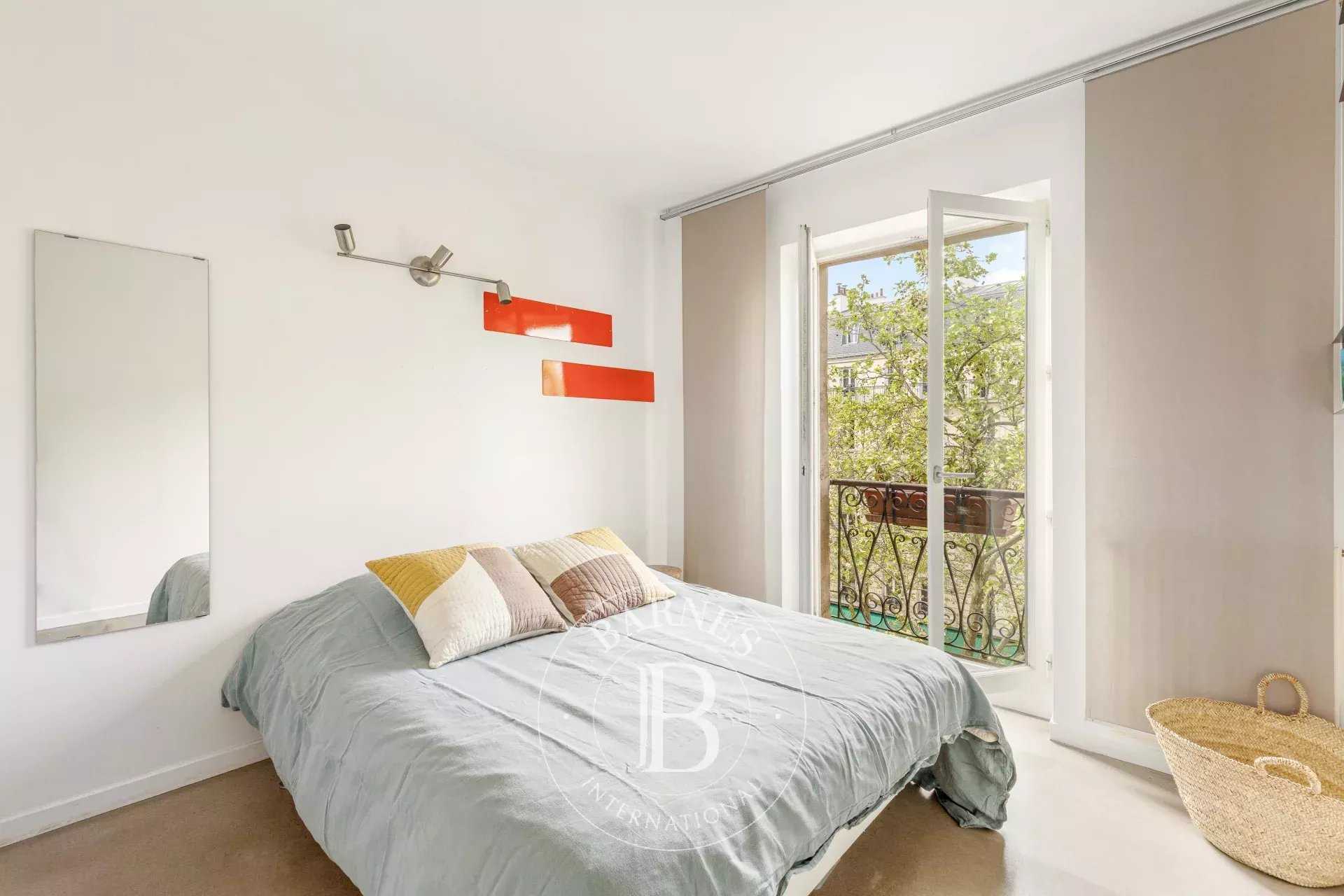 Paris  - Appartement 6 Pi&egrave;ces 5 Chambres