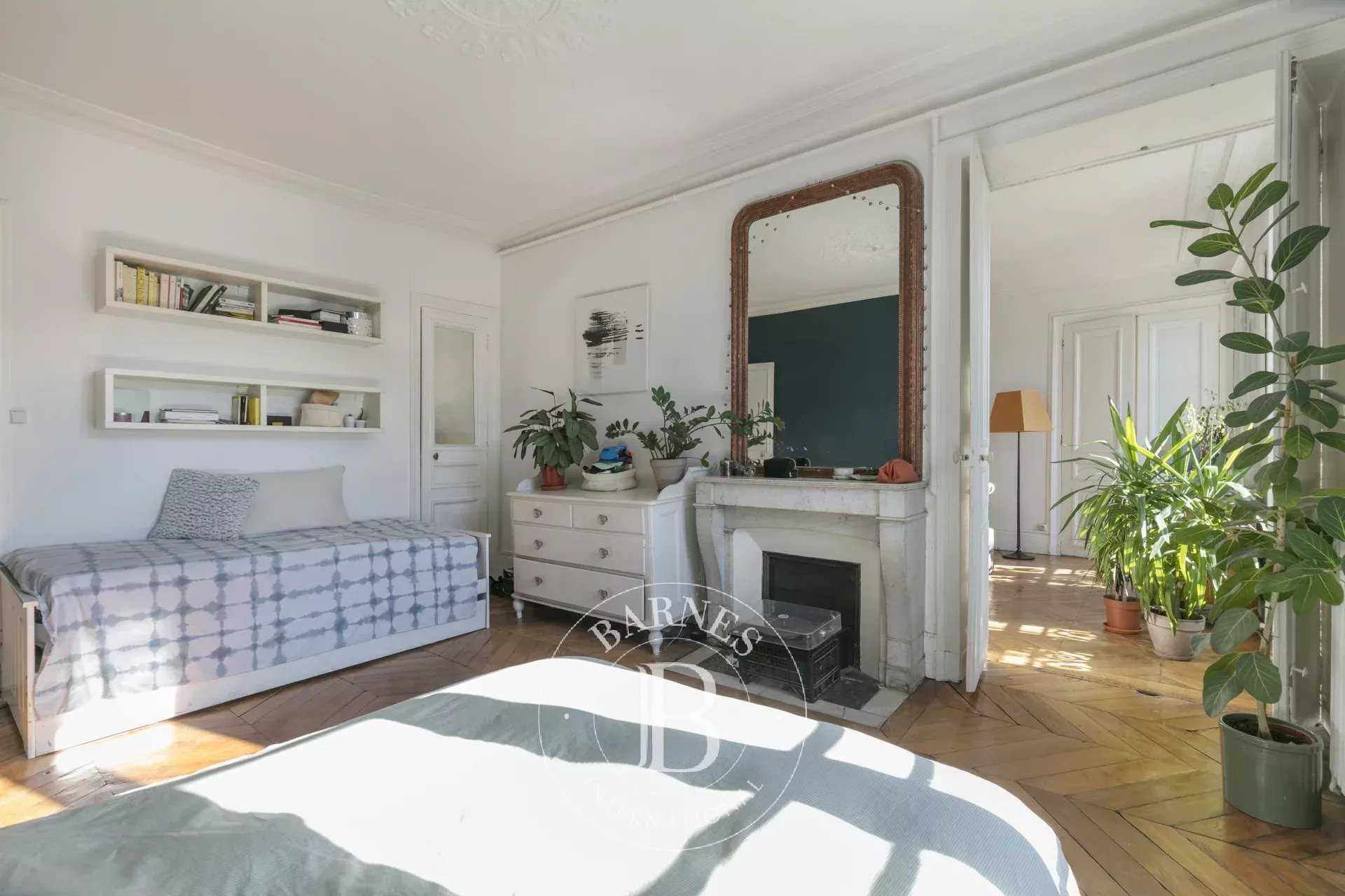 Paris  - Apartment 3 Bedrooms