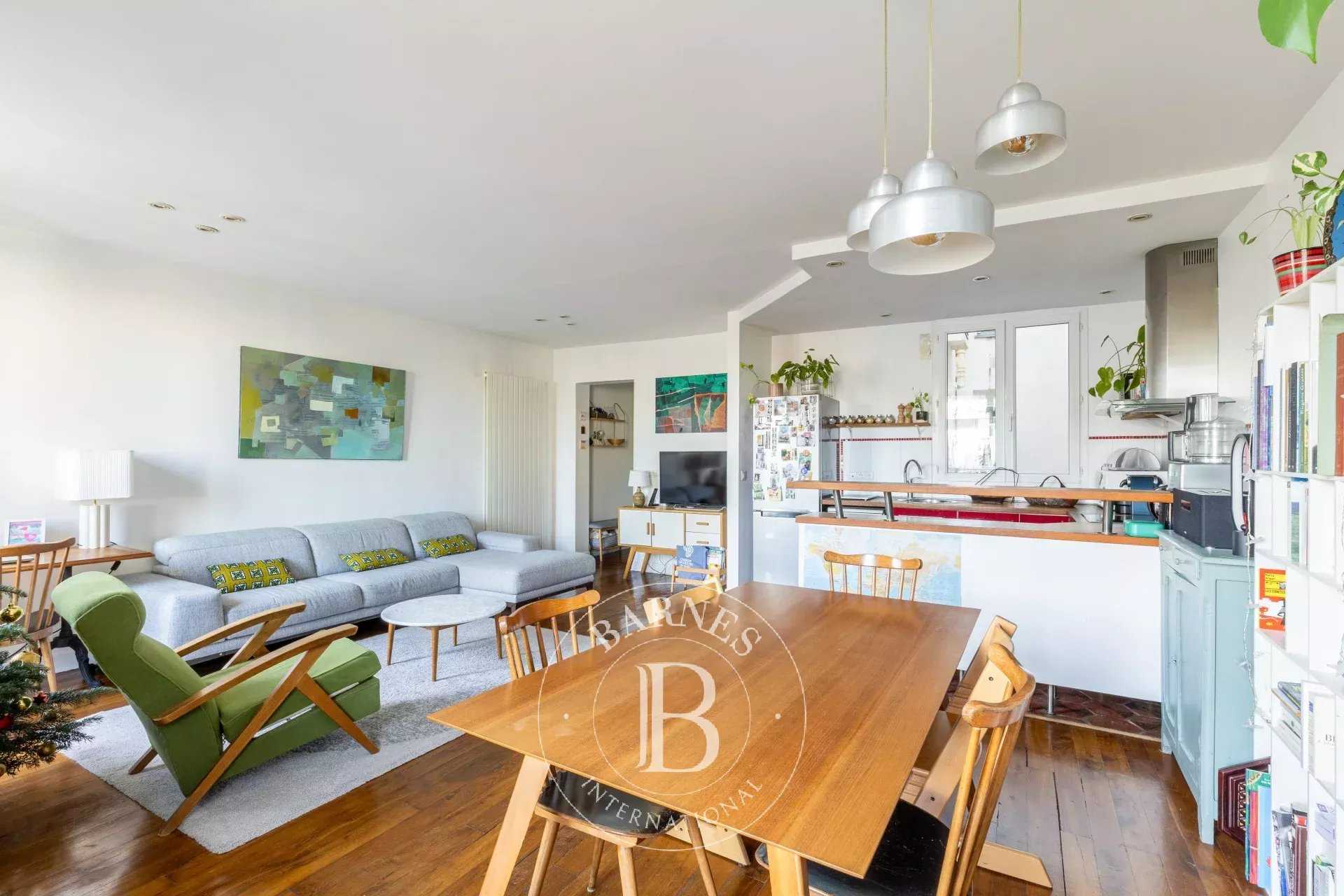 Paris  - Piso 3 Cuartos 2 Habitaciones