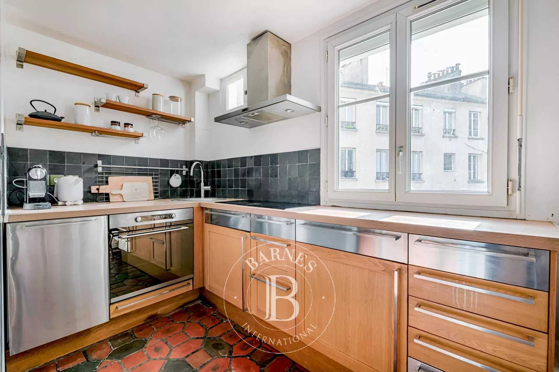 Paris  - Appartement 2 Pièces, 1 Chambre