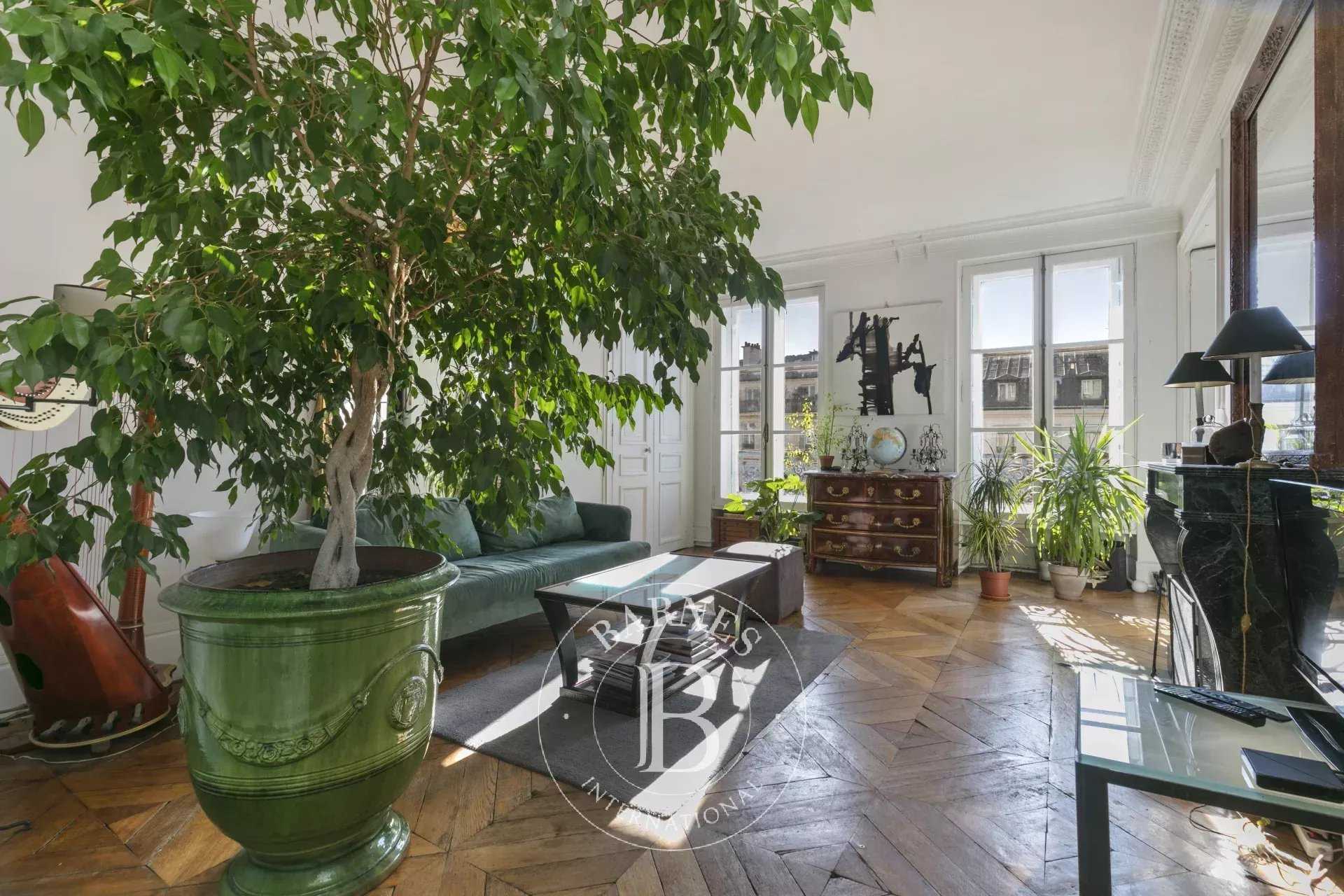 Paris  - Apartment 3 Bedrooms