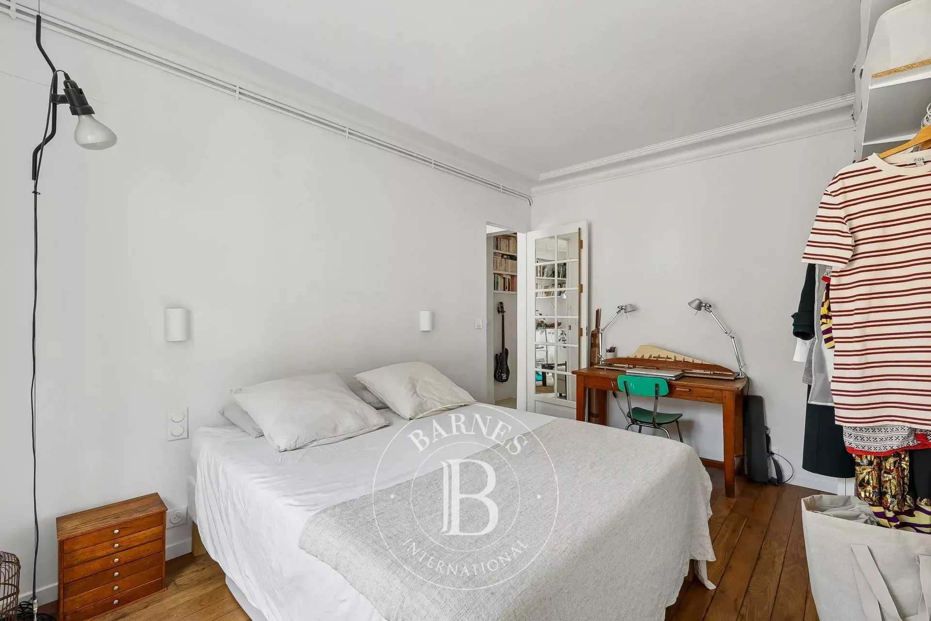 Paris  - Appartement 3 Pi&egrave;ces 2 Chambres