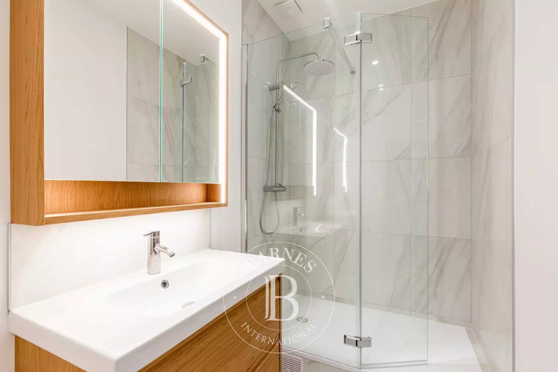 Paris  - Appartement 3 Pi&egrave;ces, 1 Chambre