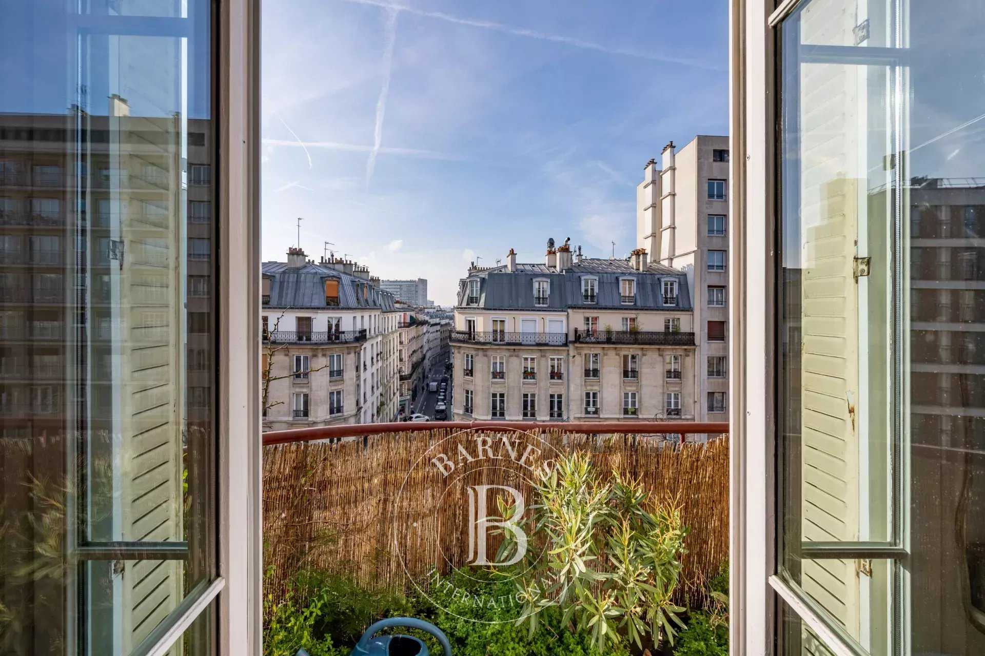 Paris  - Apartment 3 Bedrooms