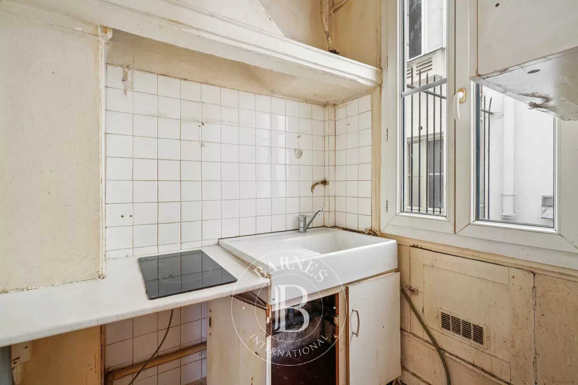Paris  - Appartement 2 Pièces, 1 Chambre