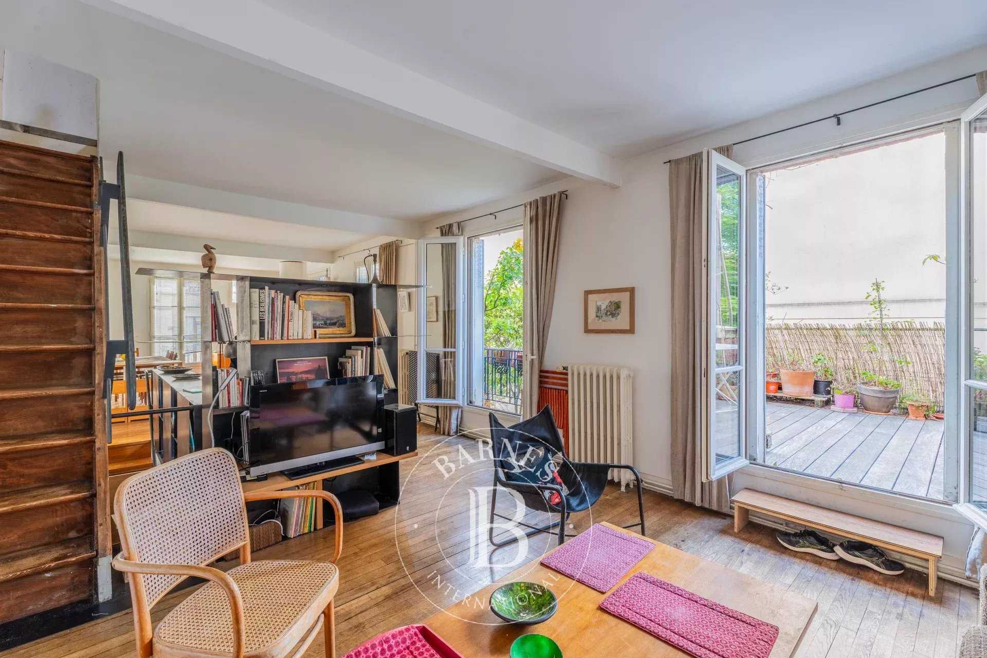 Paris  - Maison 5 Pièces 4 Chambres