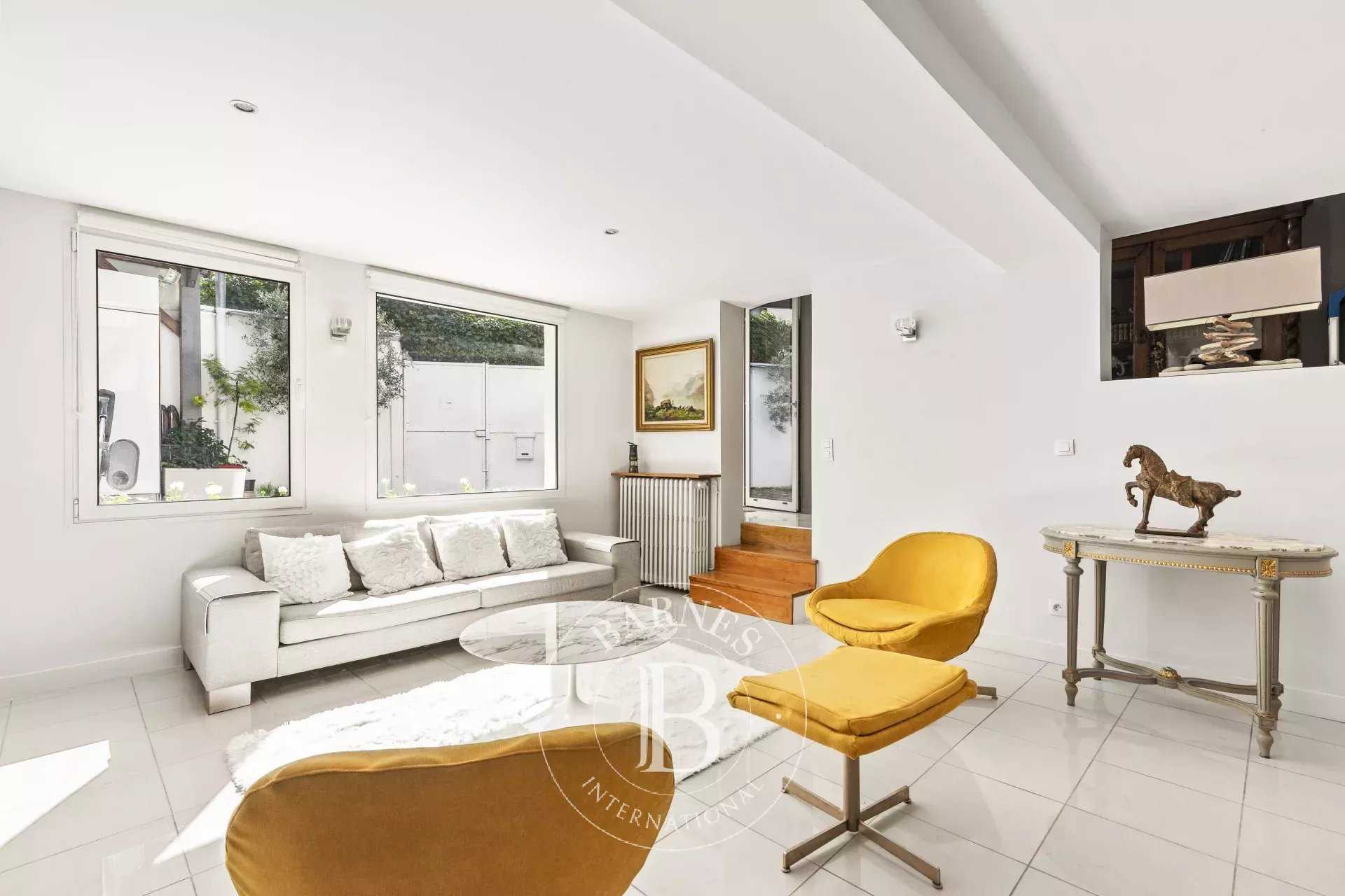 Paris  - House 4 Bedrooms