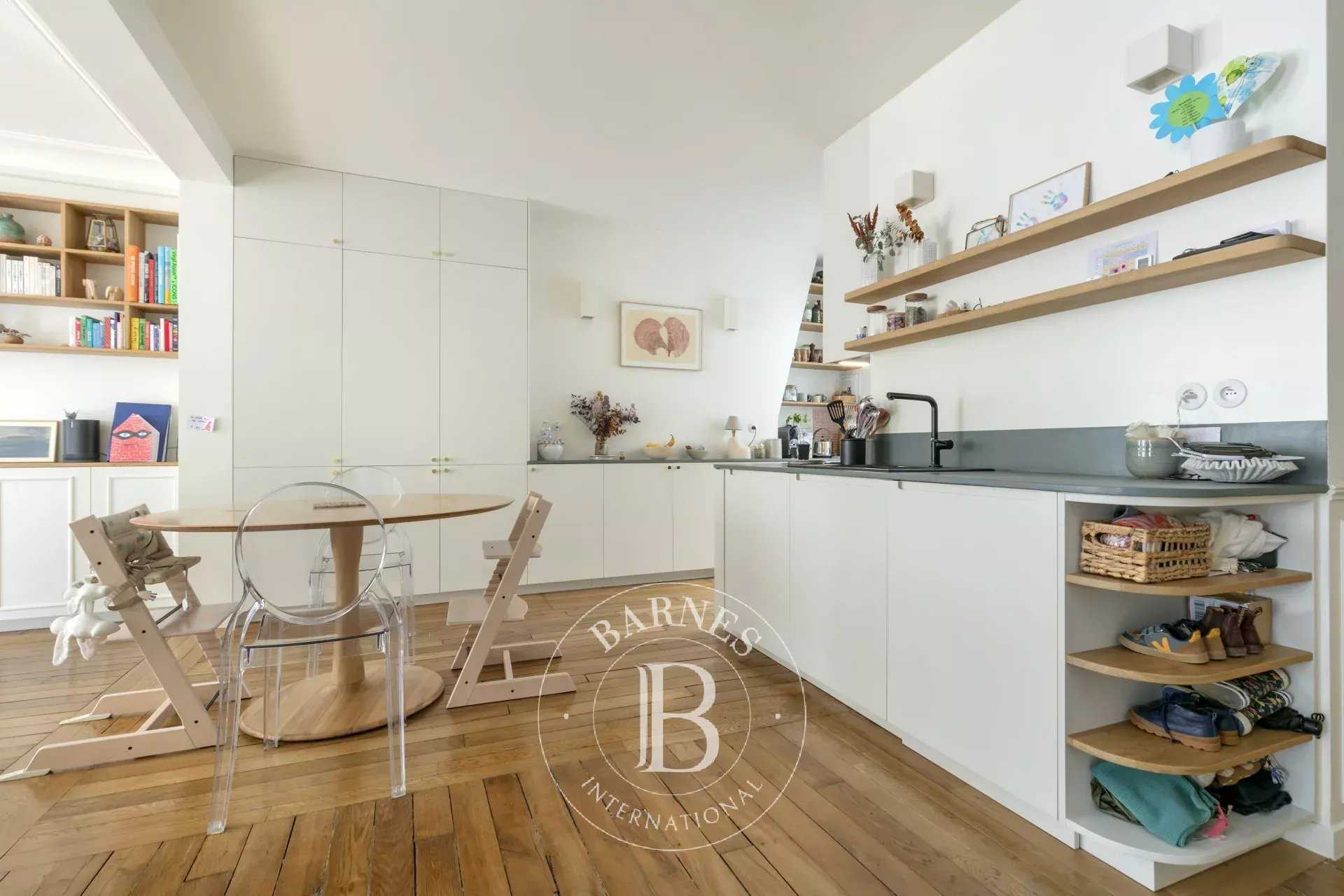 Paris  - Piso 3 Cuartos 2 Habitaciones