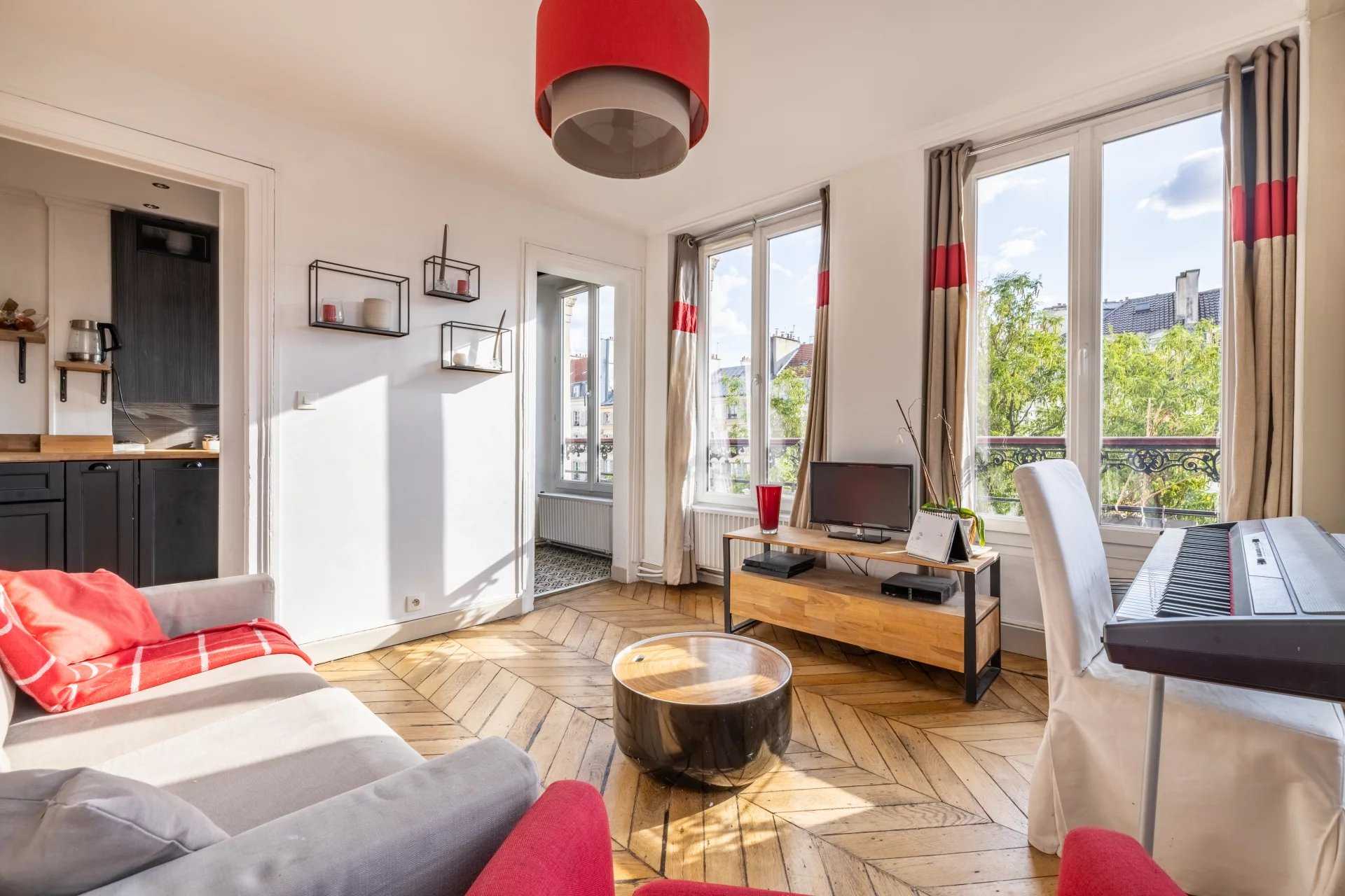 Paris  - Appartement 3 Pièces 2 Chambres