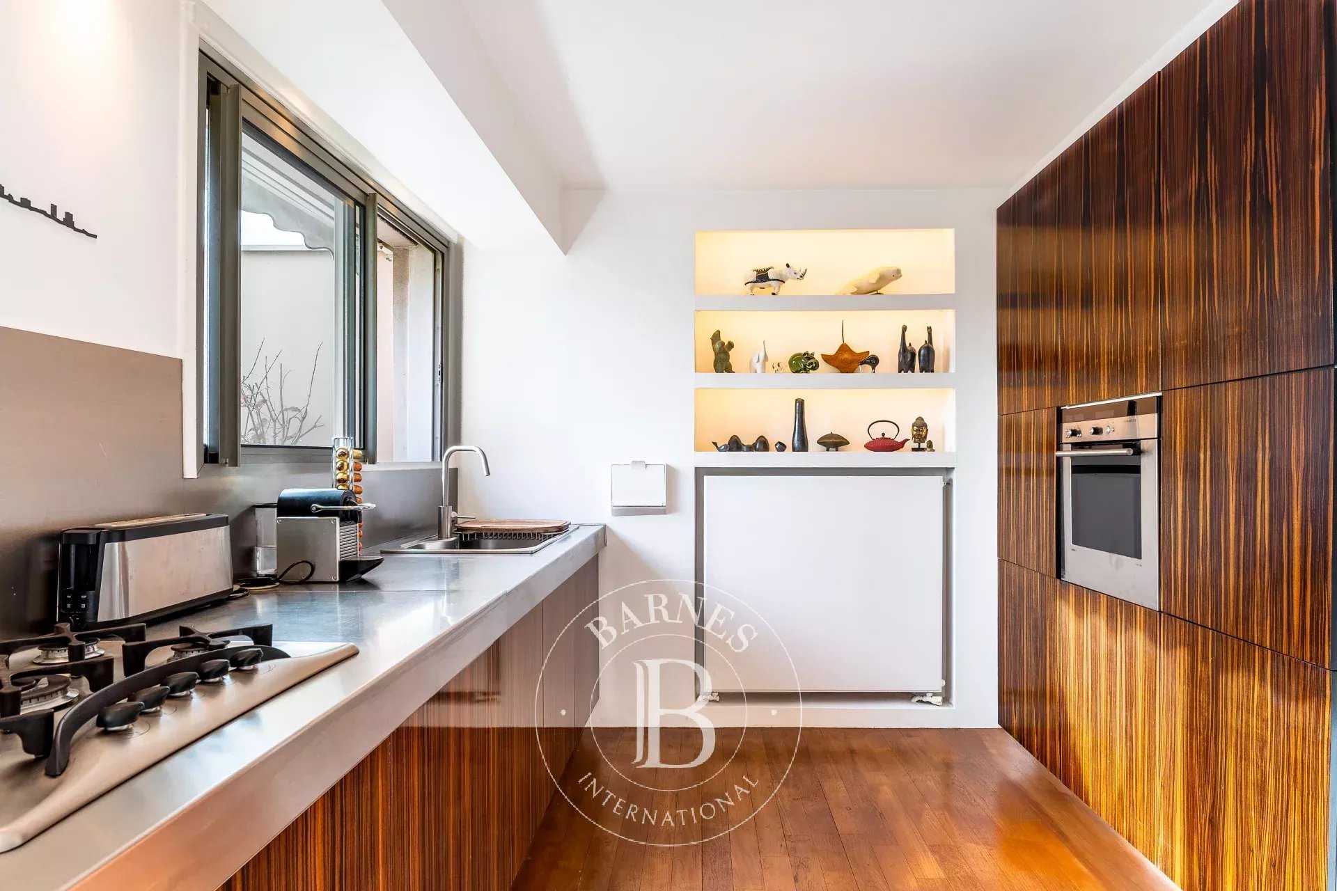 Paris  - Appartement 2 Pièces, 1 Chambre