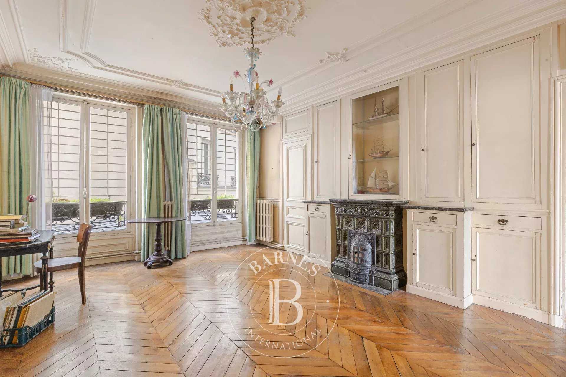 Paris  - Apartment 5 Bedrooms