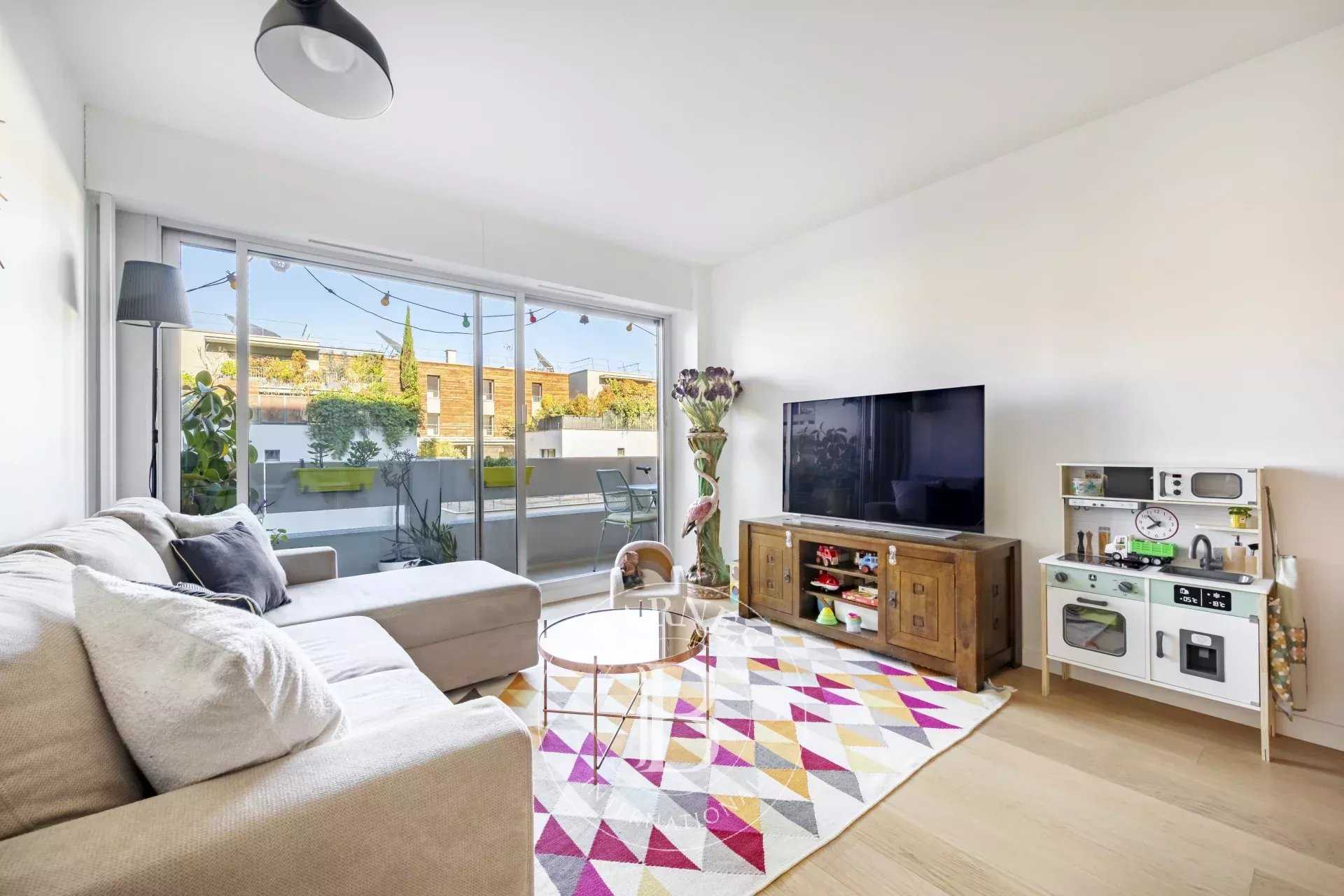 Appartement Paris 75011  -  ref 85798902 (picture 1)
