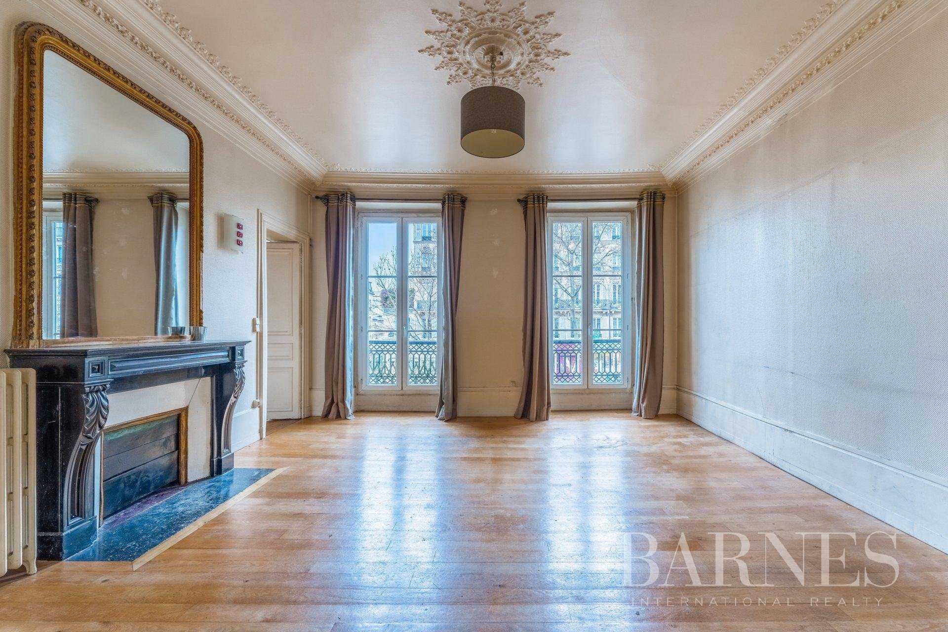 Appartement Paris 75011  -  ref 82223459 (picture 1)