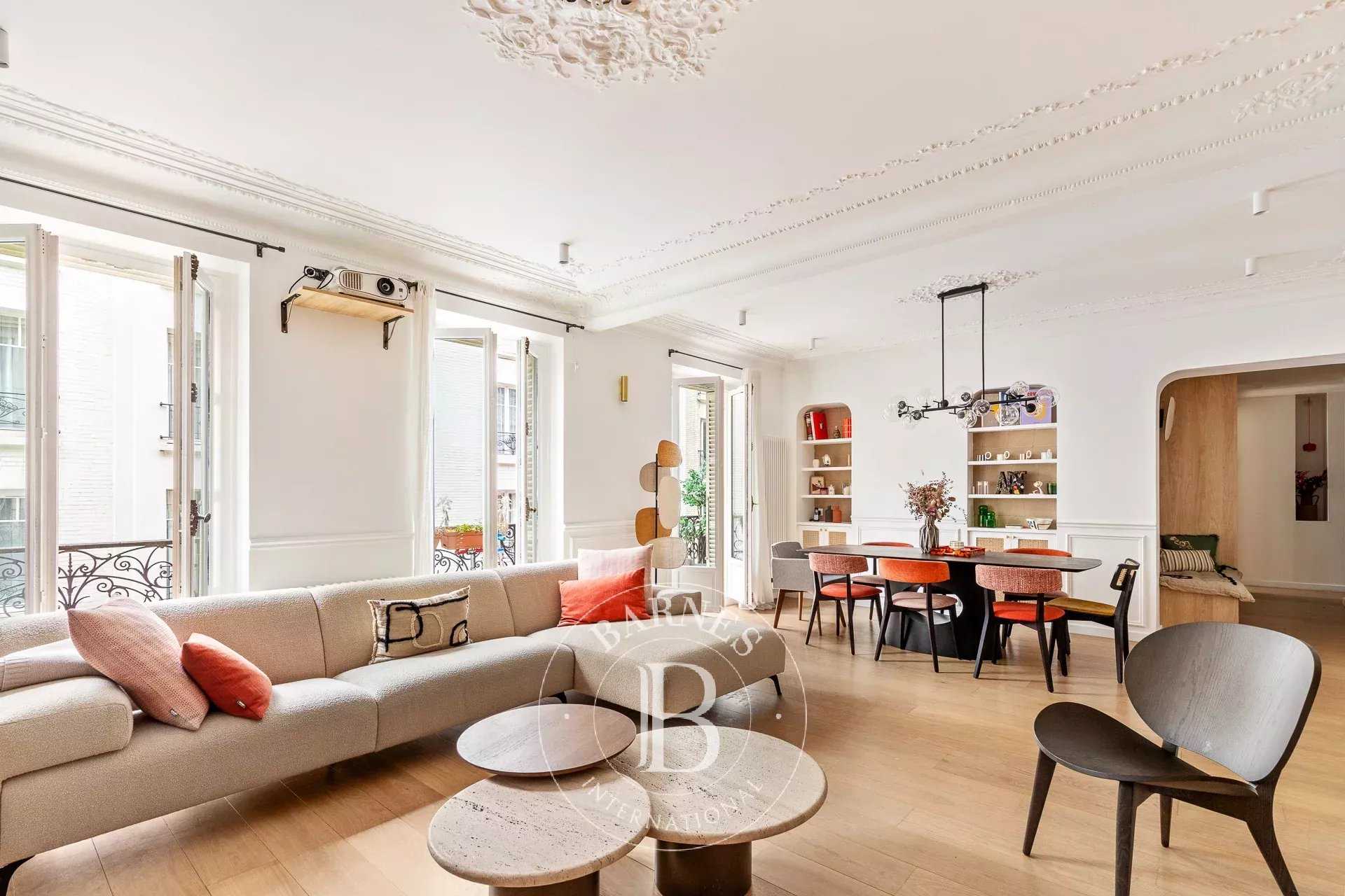 Apartment Paris 75011  -  ref 85703787 (picture 2)