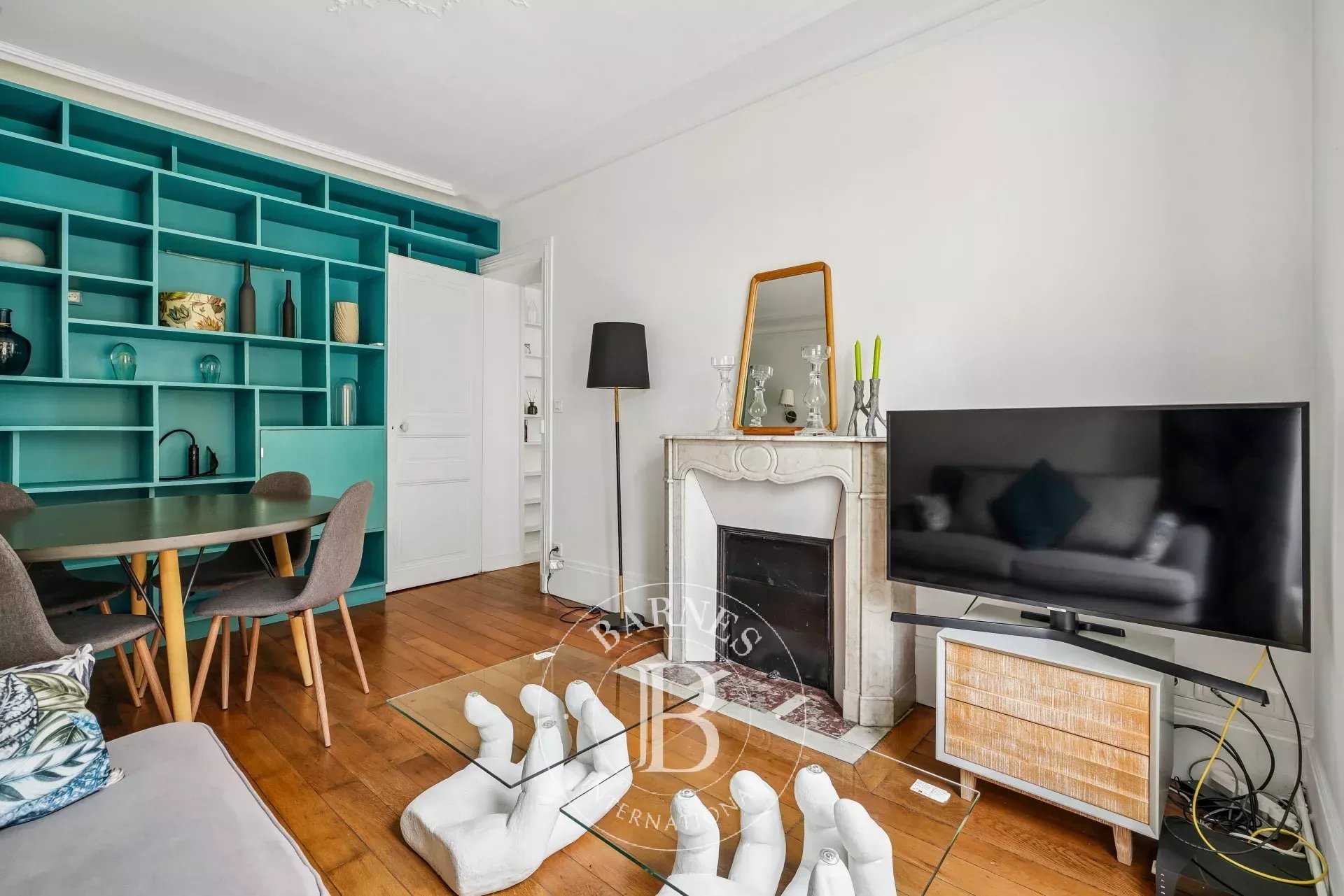 Apartment Paris 75011  -  ref 87070408 (picture 1)