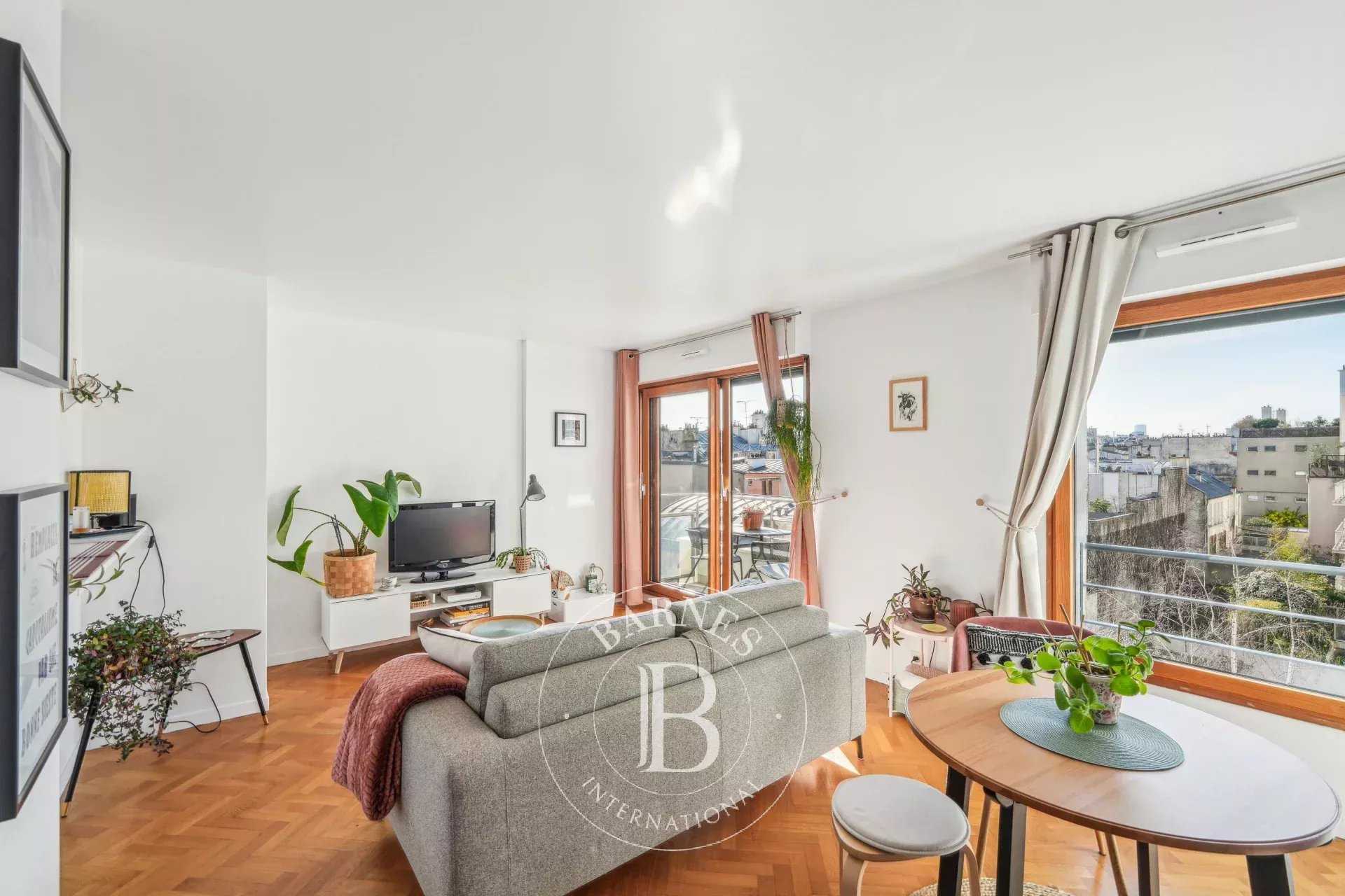Apartment Paris 75011  -  ref 85675987 (picture 2)