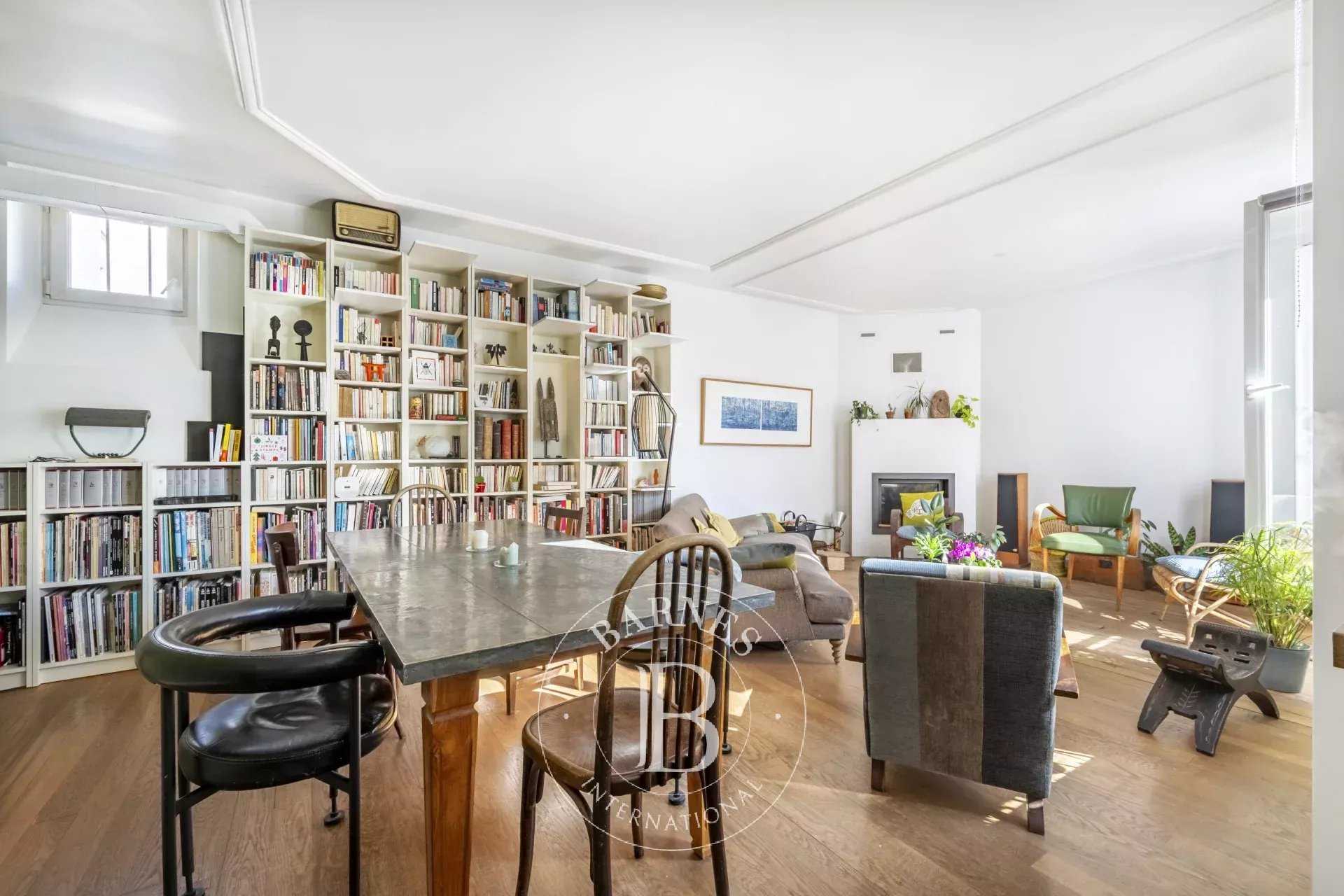 Apartment Paris 75011  -  ref 85715495 (picture 2)