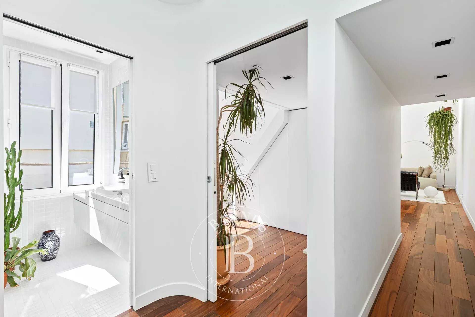 Apartment Paris 75011  -  ref 87030151 (picture 2)