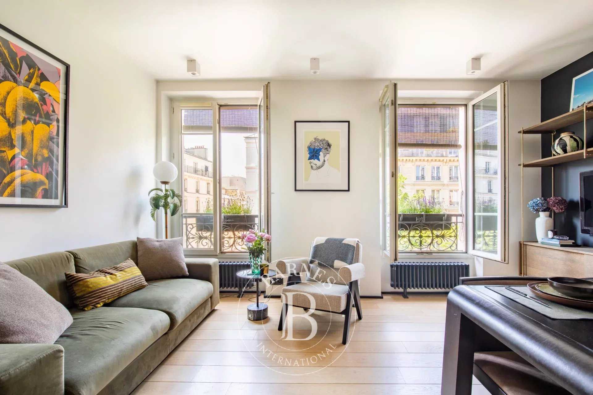Apartment Paris 75011  -  ref 82682252 (picture 1)