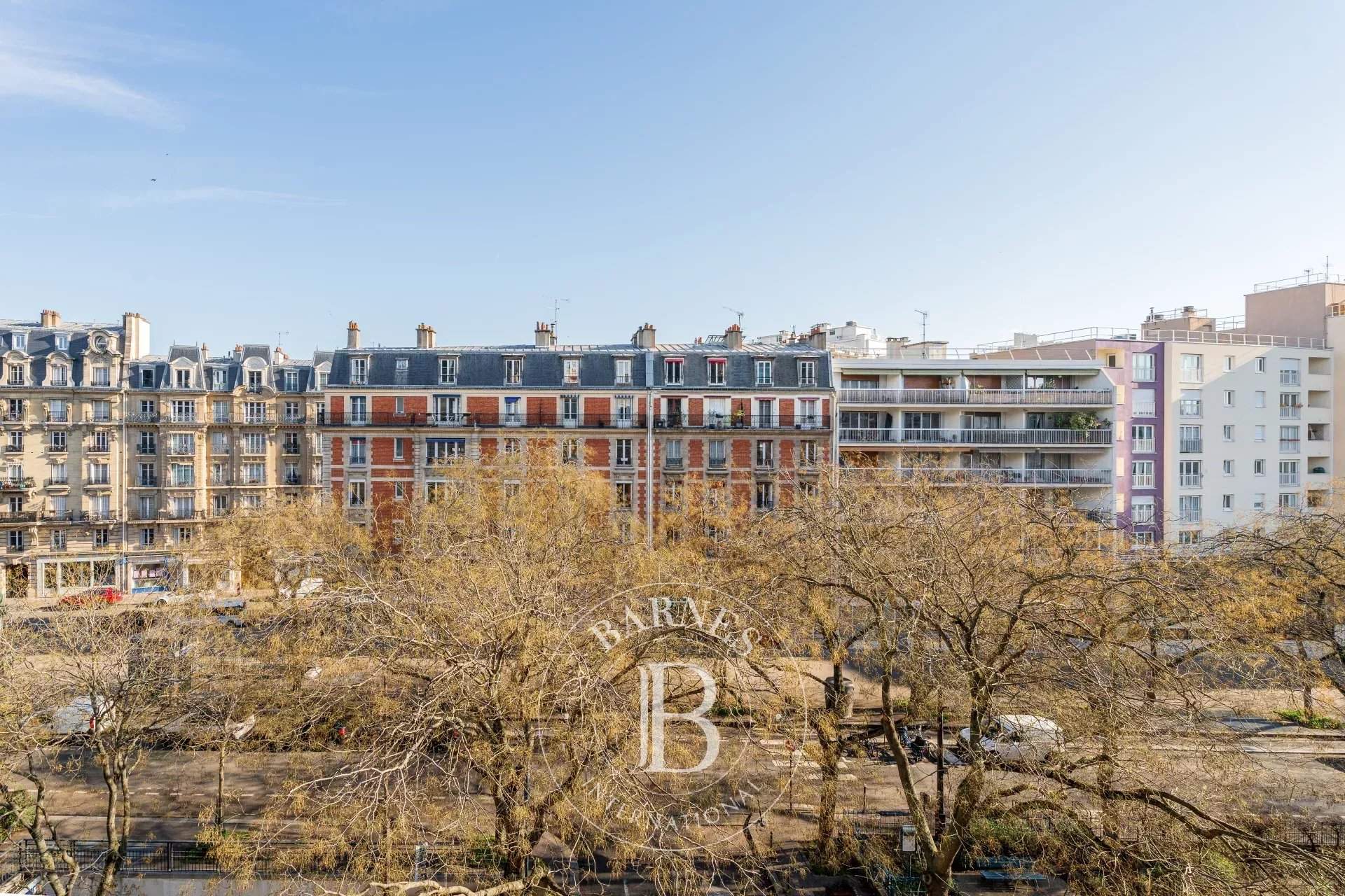 Paris  - Appartement 4 Pi&egrave;ces 3 Chambres - picture 4