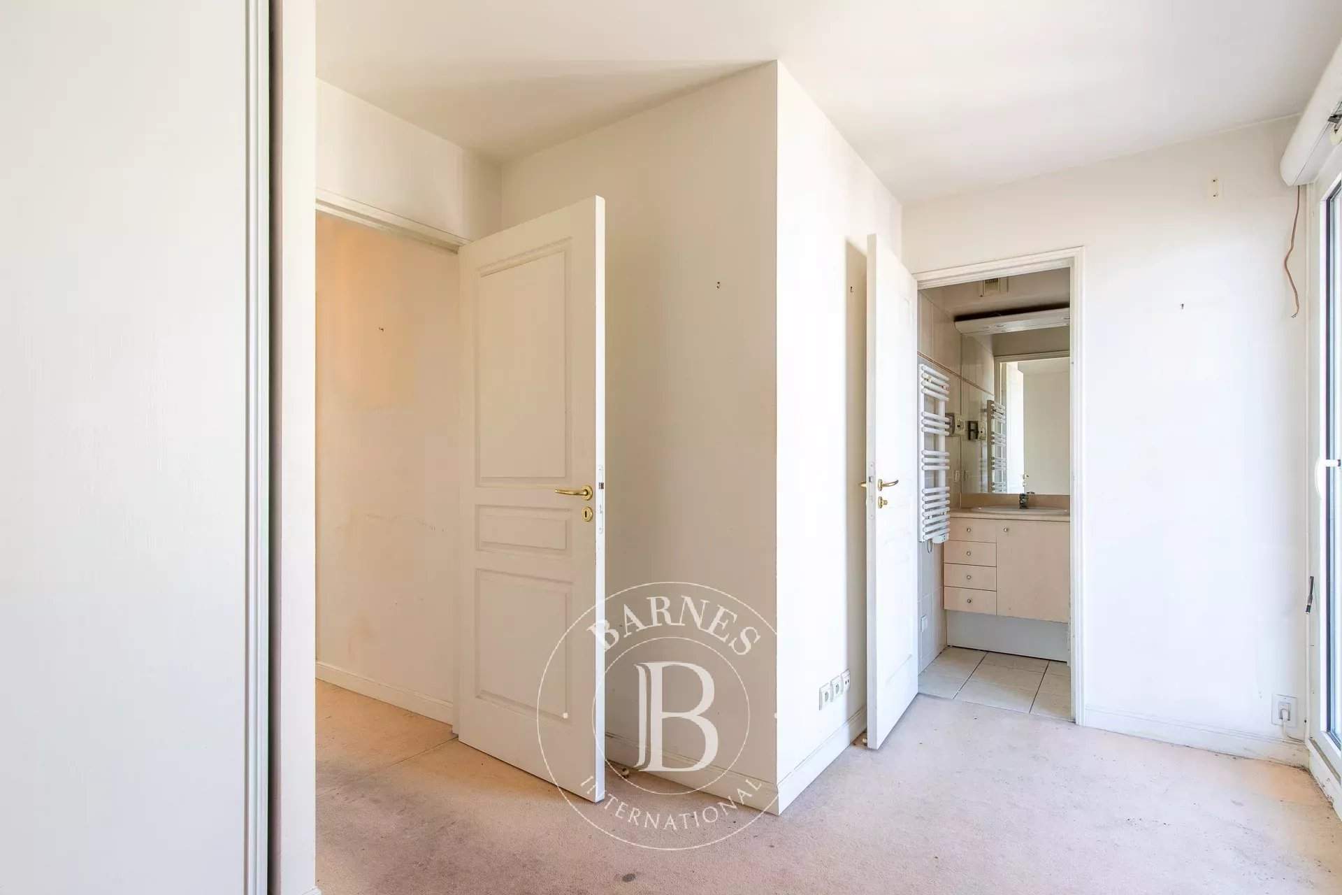 Paris  - Apartment 3 Bedrooms - picture 19