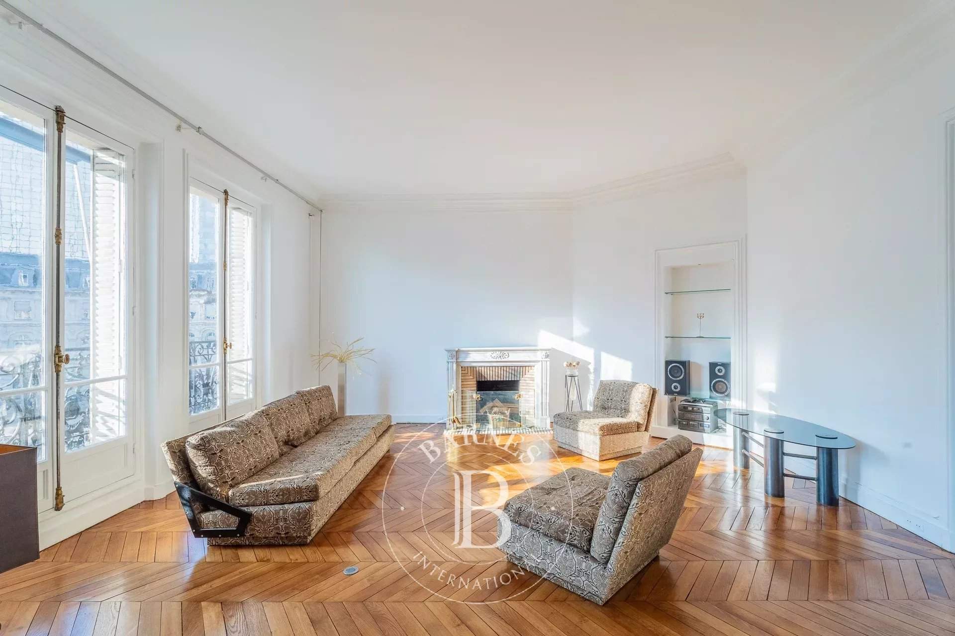 Paris  - Apartment 3 Bedrooms - picture 2