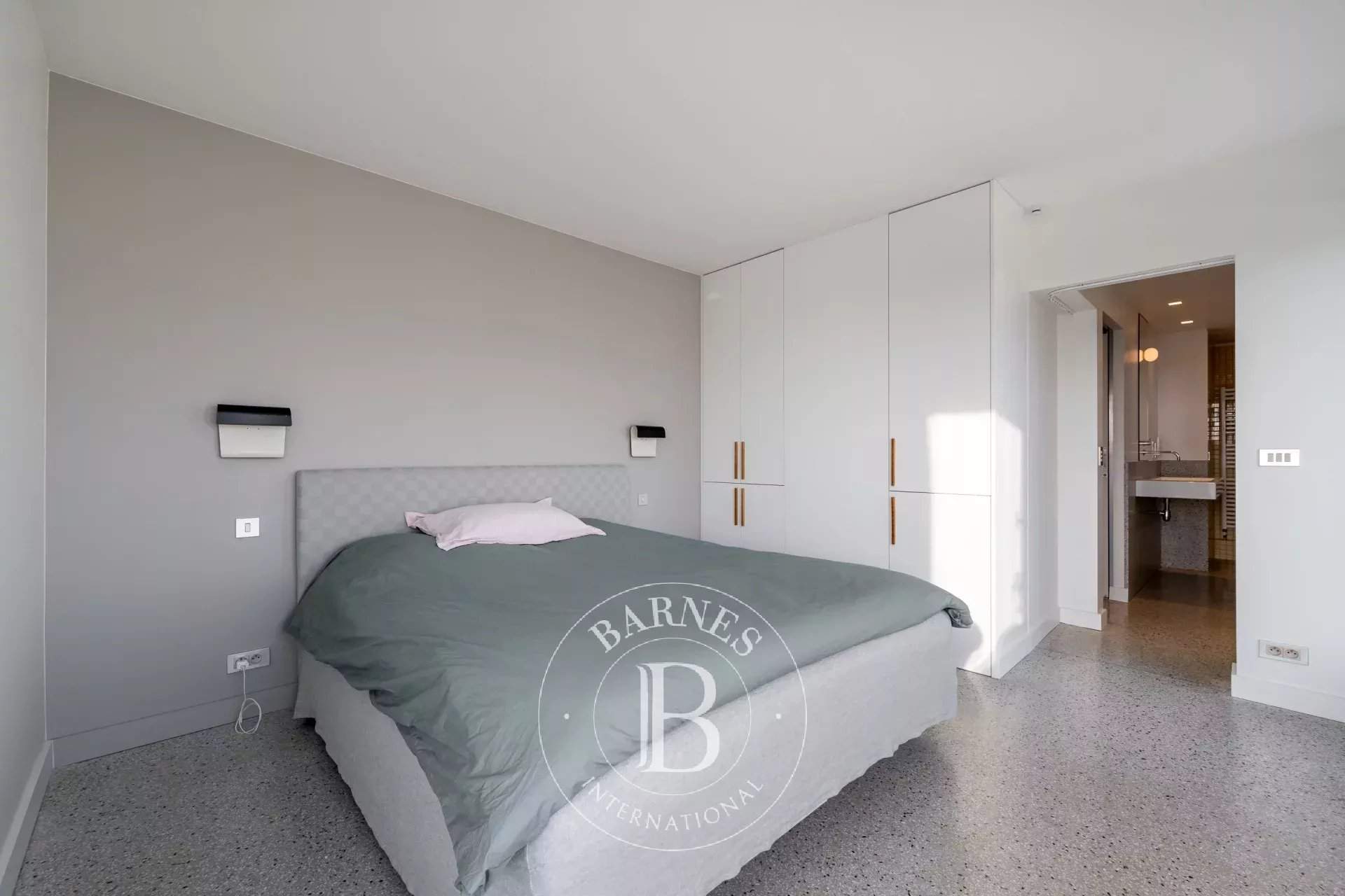 Paris  - Apartment 2 Bedrooms - picture 12