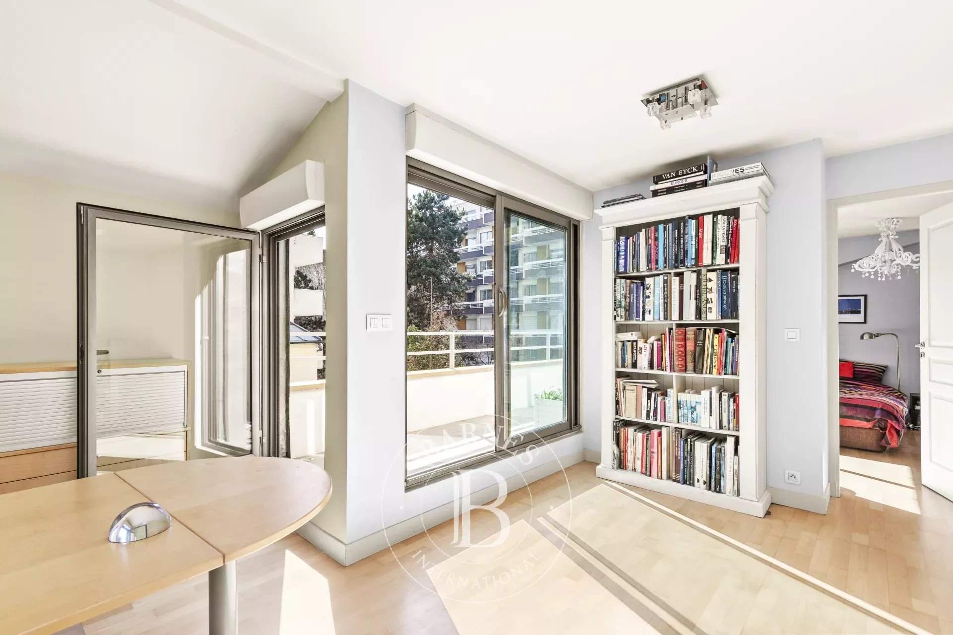Paris  - House 4 Bedrooms - picture 15