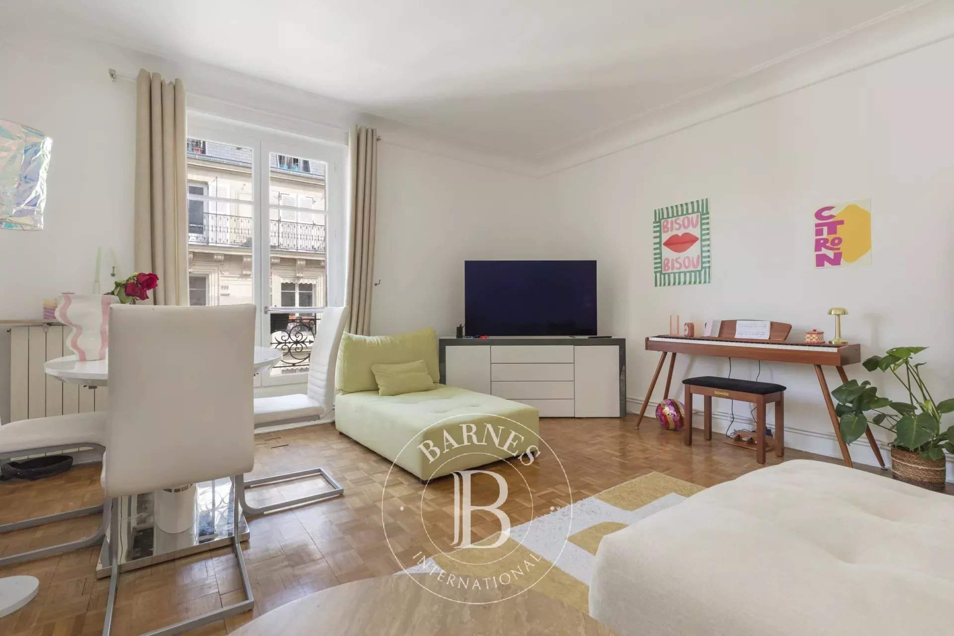 Paris  - Apartment 2 Bedrooms - picture 3