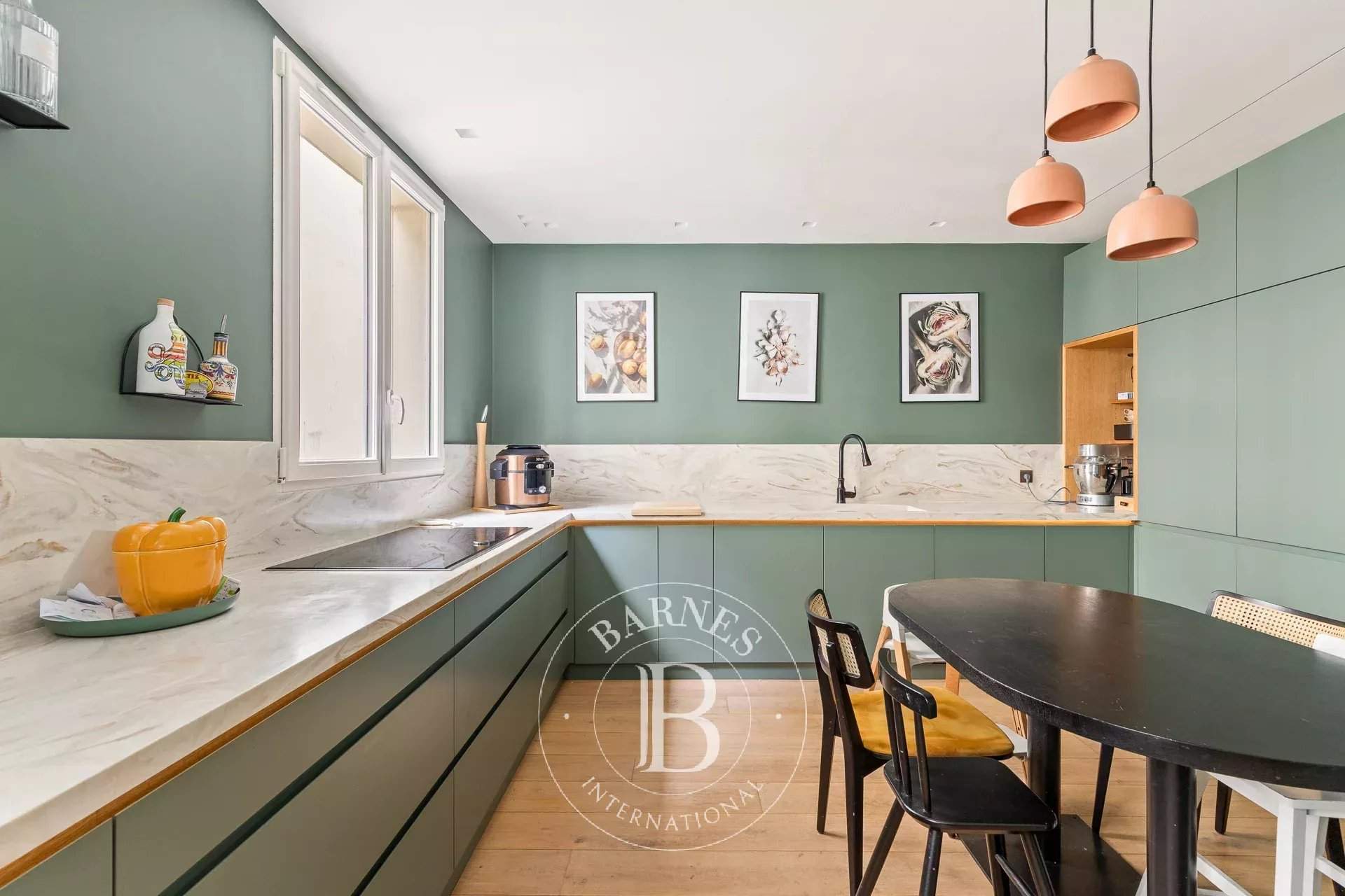 Paris  - Apartment 4 Bedrooms - picture 4