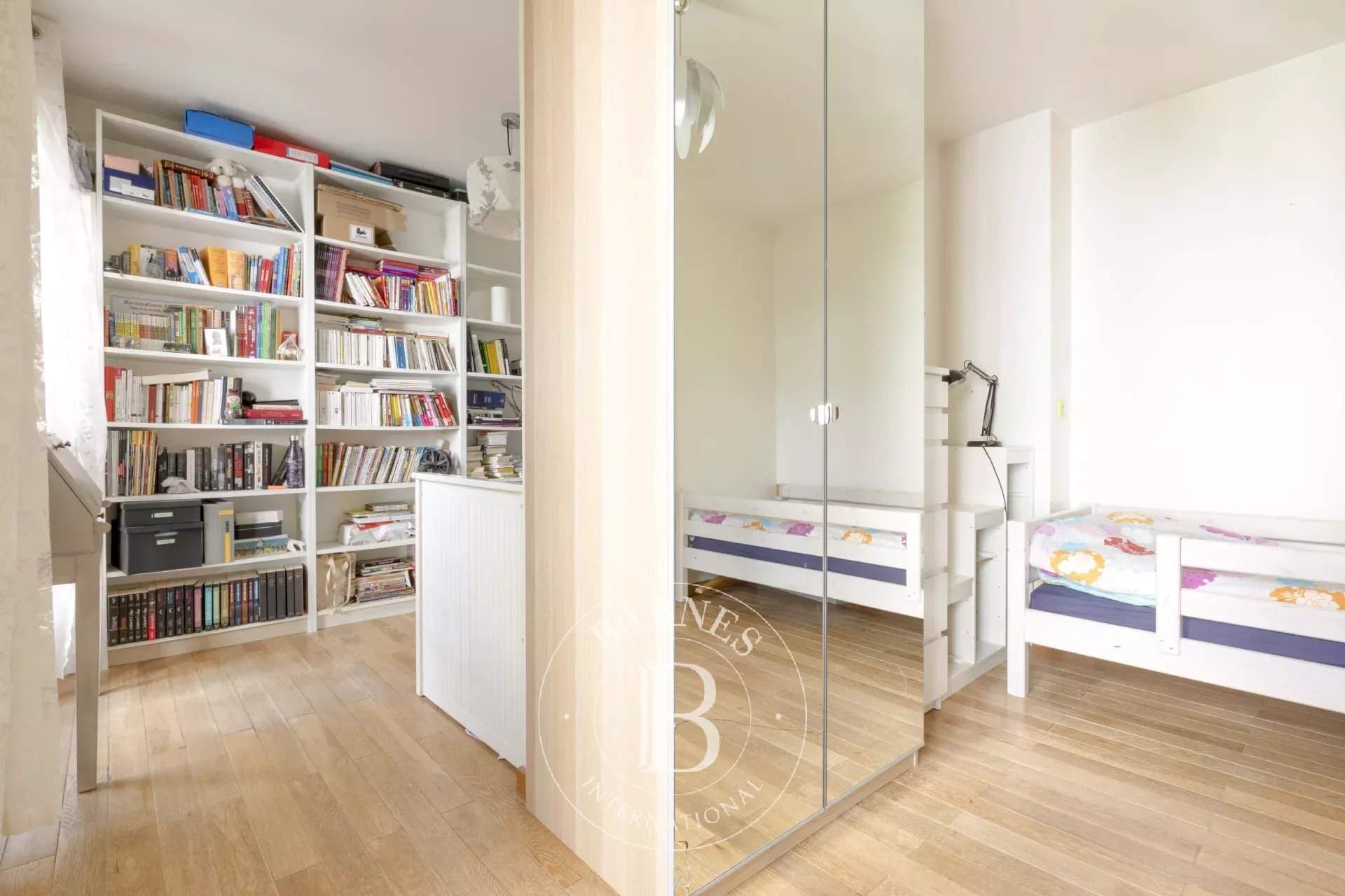 Paris  - Maison 5 Pièces 4 Chambres - picture 12